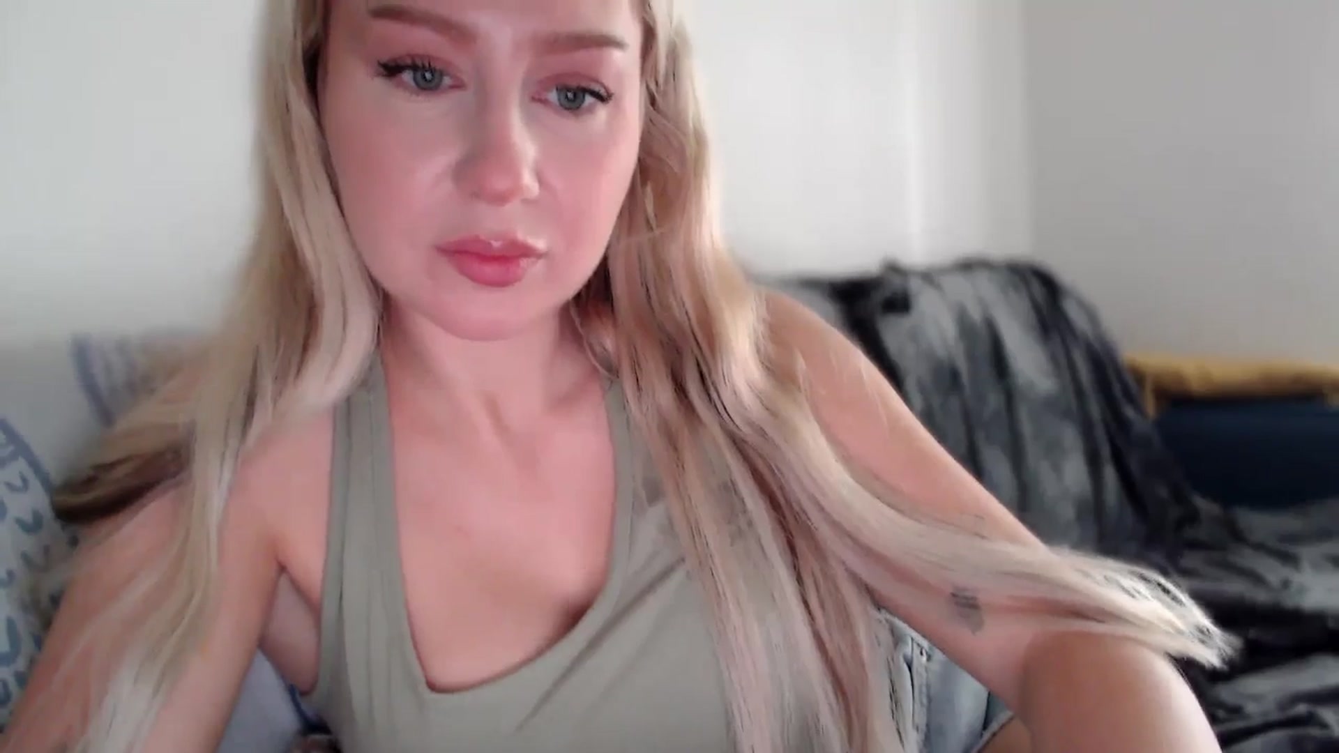 Gallery image thumbnail from British_Cutie's myfreecams stream on, 11/11/2025, 10:30 image 7 of 20