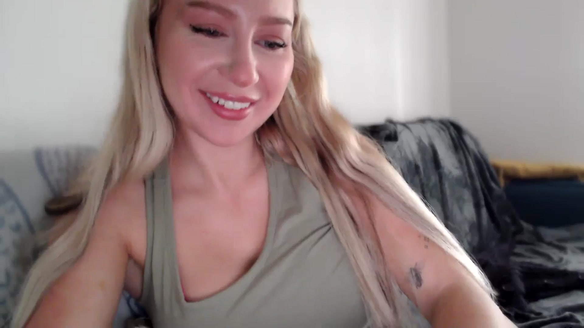 Gallery image thumbnail from British_Cutie's myfreecams stream on, 11/11/2025, 10:30 image 5 of 20