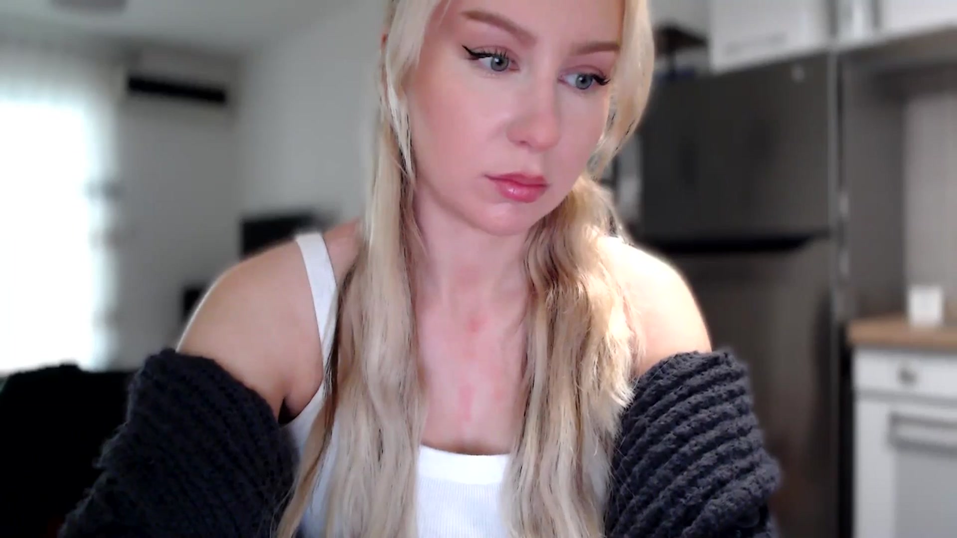Gallery image thumbnail from British_Cutie's myfreecams stream on, 11/11/2025, 13:49 image 12 of 20