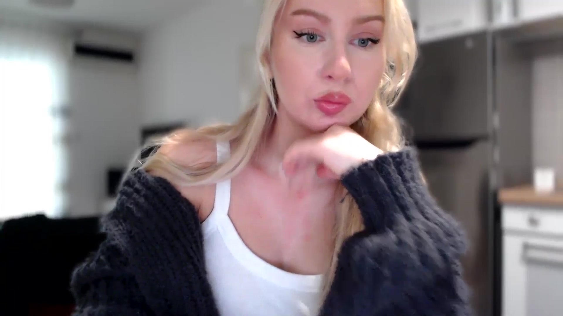 Gallery image thumbnail from British_Cutie's myfreecams stream on, 11/11/2025, 13:49 image 8 of 20