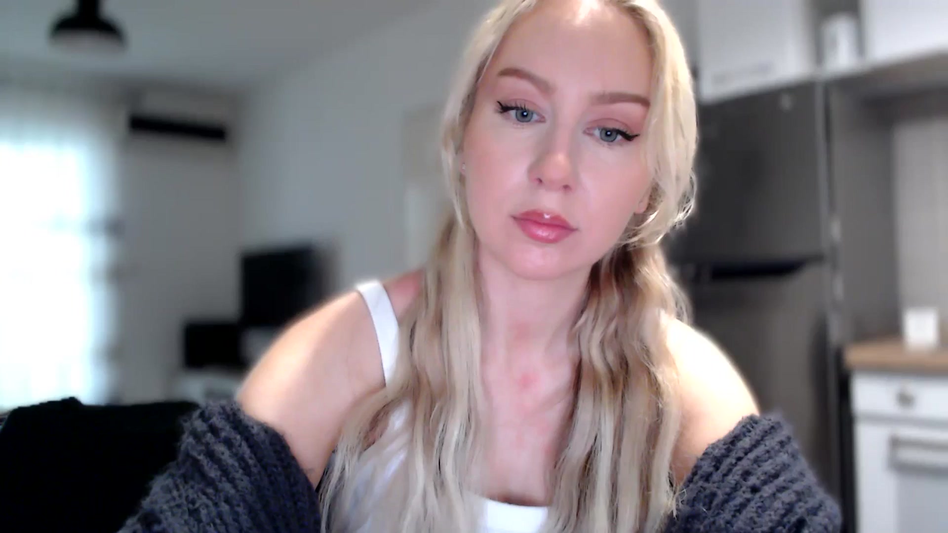 Gallery image thumbnail from British_Cutie's myfreecams stream on, 11/11/2025, 13:49 image 6 of 20