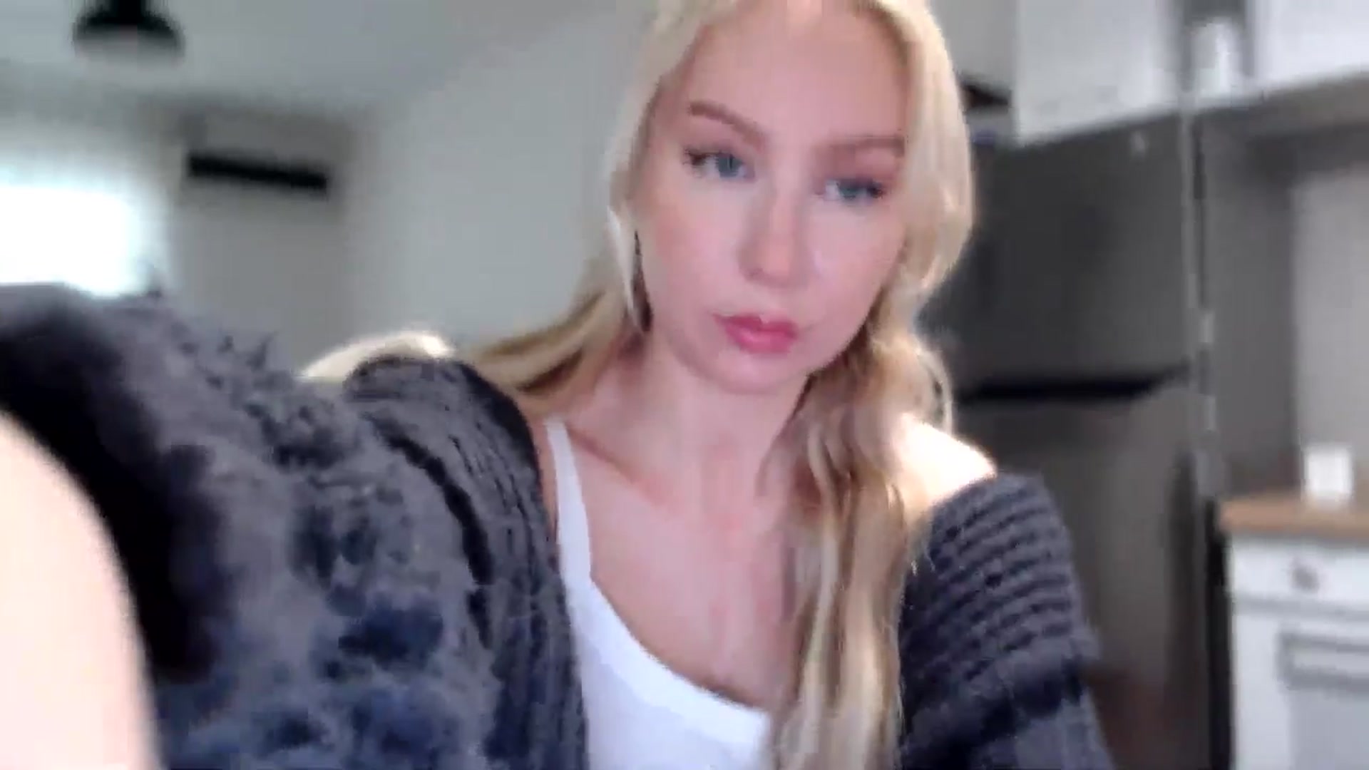 Gallery image thumbnail from British_Cutie's myfreecams stream on, 11/11/2025, 13:49 image 13 of 20