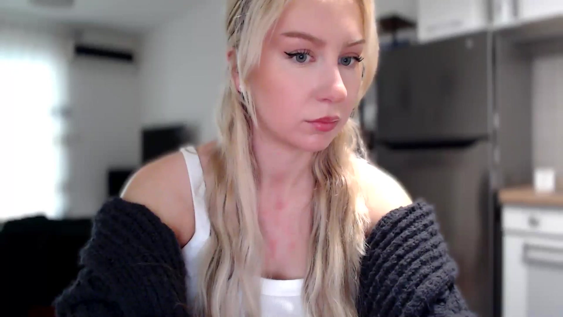 Gallery image thumbnail from British_Cutie's myfreecams stream on, 11/11/2025, 13:49 image 11 of 20