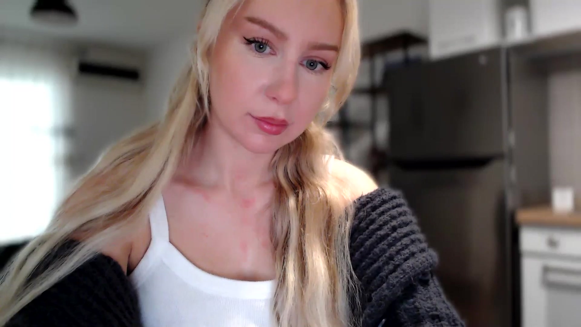 Gallery image thumbnail from British_Cutie's myfreecams stream on, 11/11/2025, 13:49 image 14 of 20