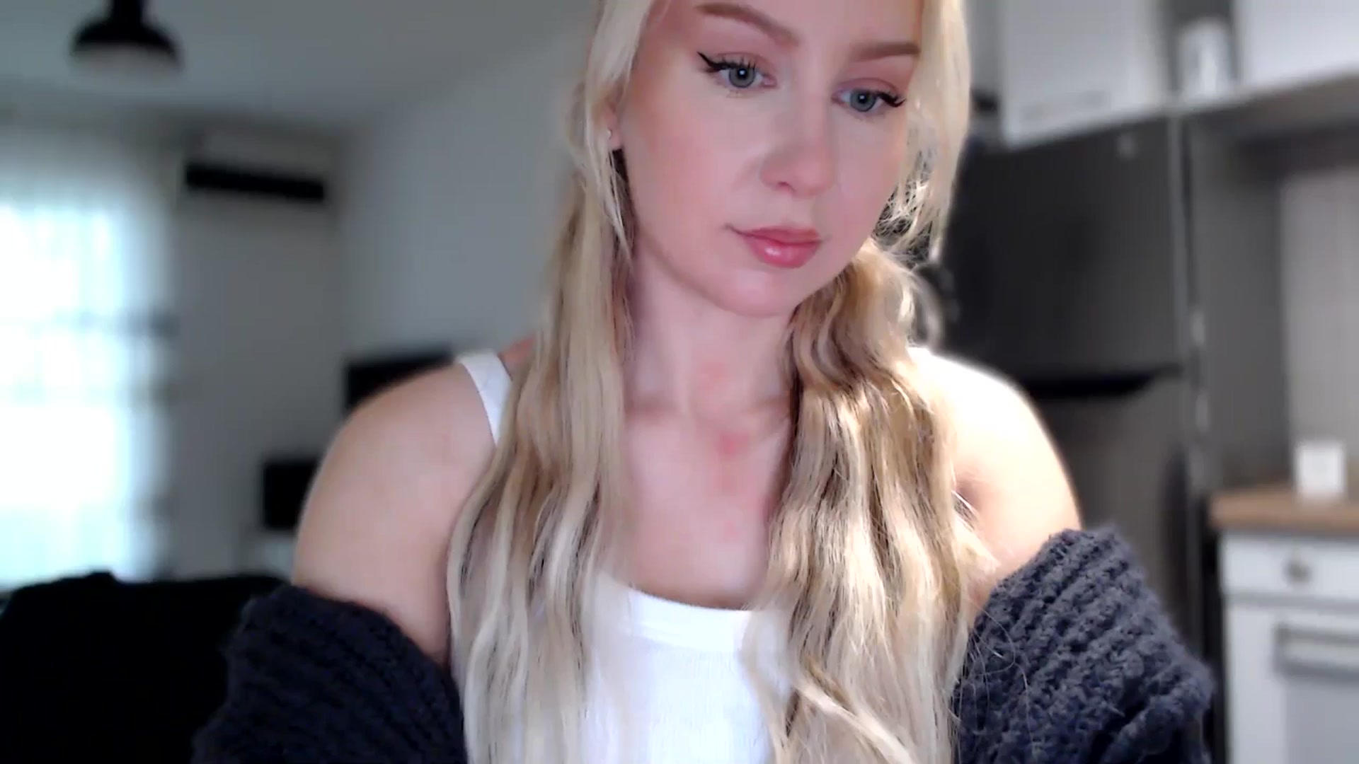 Gallery image thumbnail from British_Cutie's myfreecams stream on, 11/11/2025, 13:49 image 5 of 20
