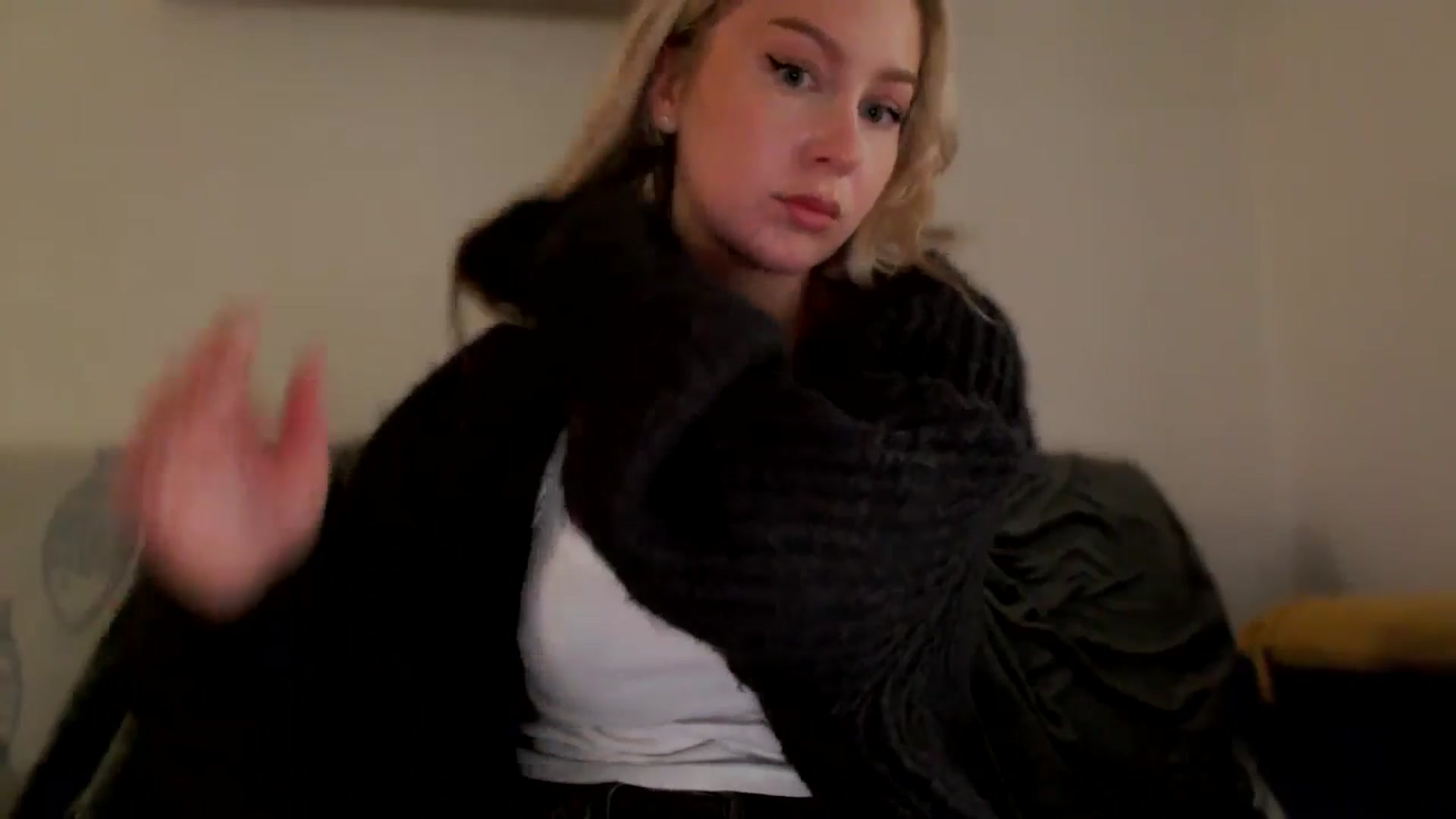 Gallery image thumbnail from British_Cutie's myfreecams stream on, 11/11/2025, 15:04 image 17 of 20