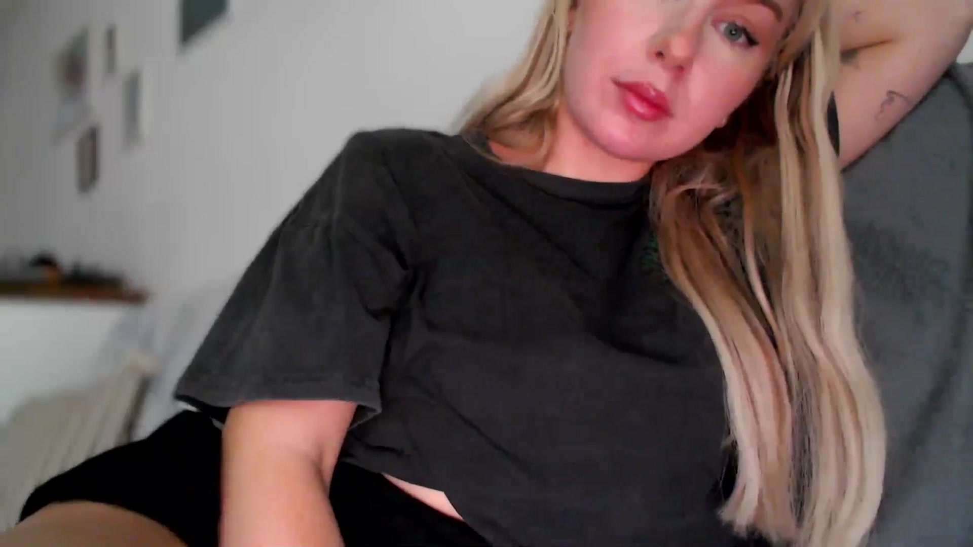 Gallery image thumbnail from British_Cutie's myfreecams stream on, 11/13/2025, 12:18 image 13 of 20