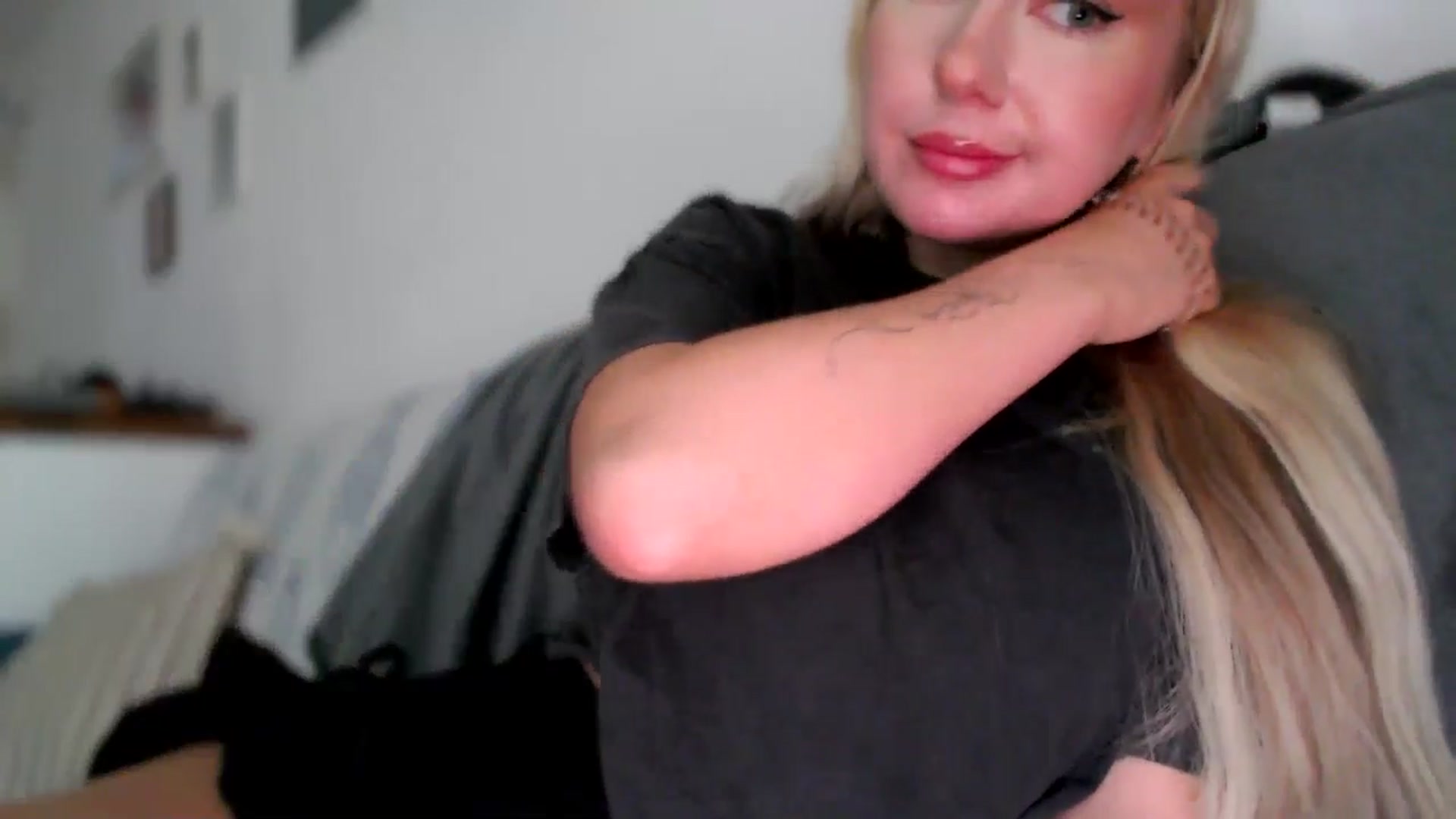 Gallery image thumbnail from British_Cutie's myfreecams stream on, 11/13/2025, 12:18 image 3 of 20