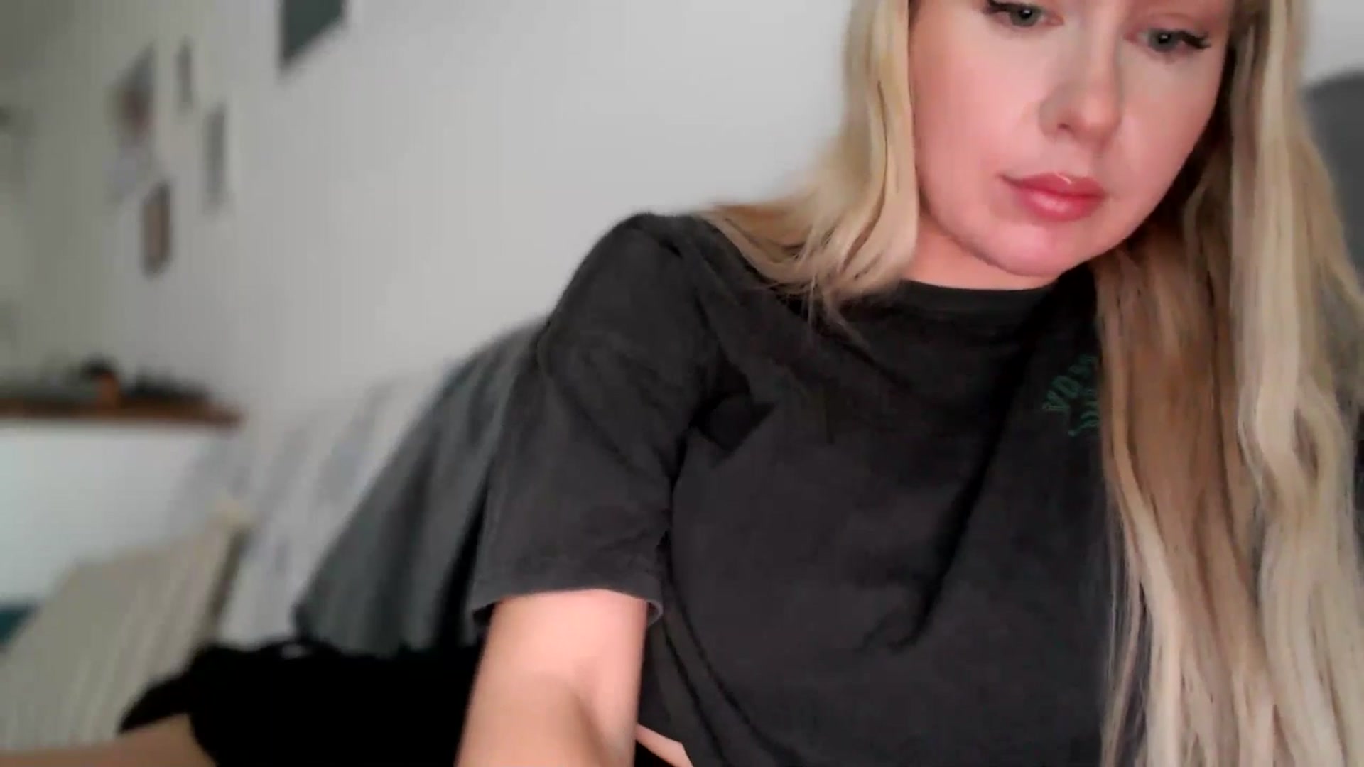 Gallery image thumbnail from British_Cutie's myfreecams stream on, 11/13/2025, 12:18 image 8 of 20