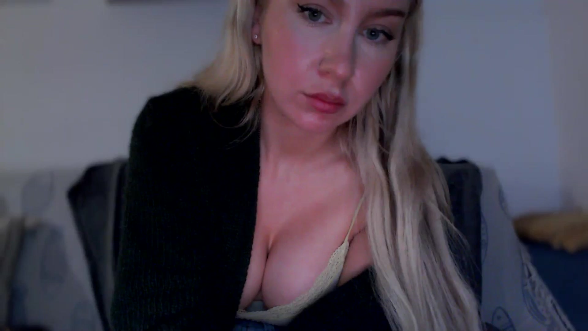 Gallery image thumbnail from British_Cutie's myfreecams stream on, 11/13/2025, 17:50 image 6 of 20
