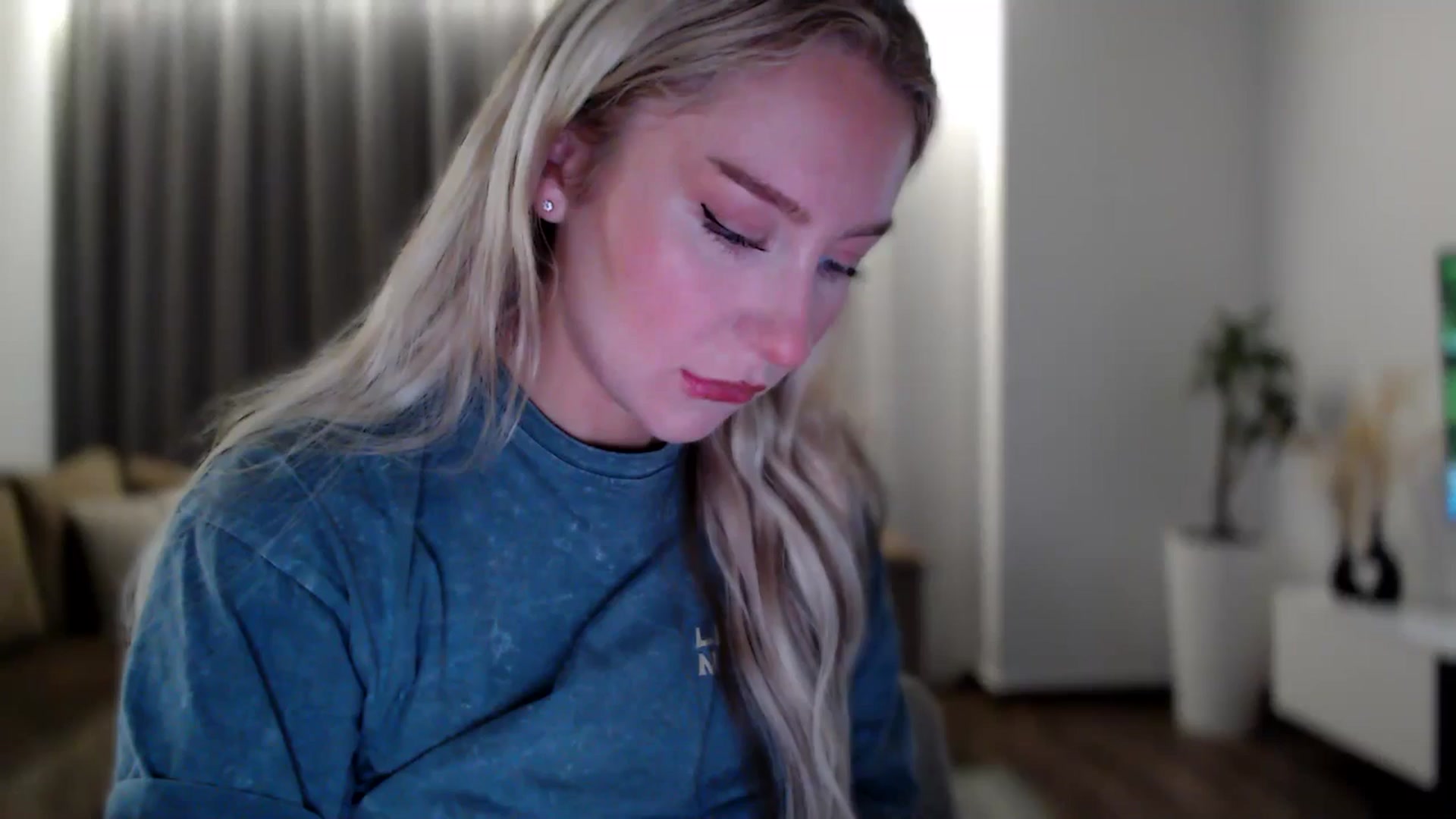 Gallery image thumbnail from British_Cutie's myfreecams stream on, 11/14/2025, 20:10 image 18 of 20