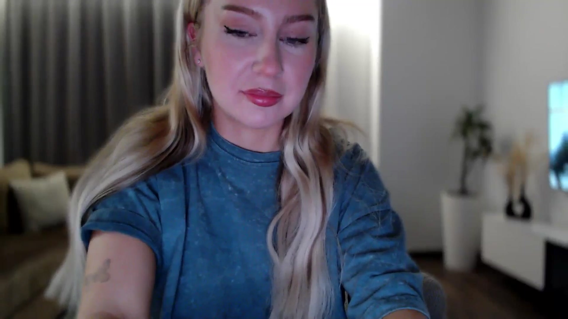 Gallery image thumbnail from British_Cutie's myfreecams stream on, 11/14/2025, 20:10 image 15 of 20