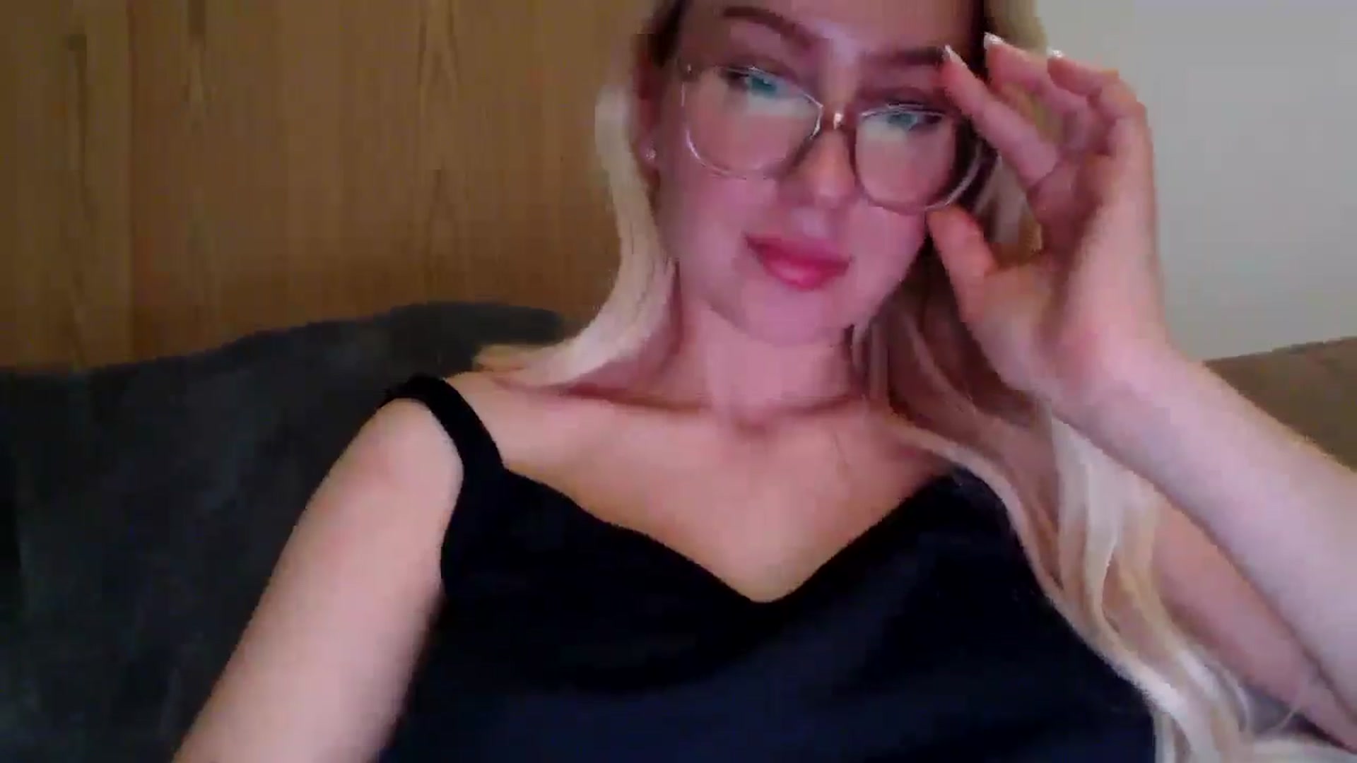 Gallery image thumbnail from British_Cutie's myfreecams stream on, 11/15/2025, 21:01 image 19 of 20