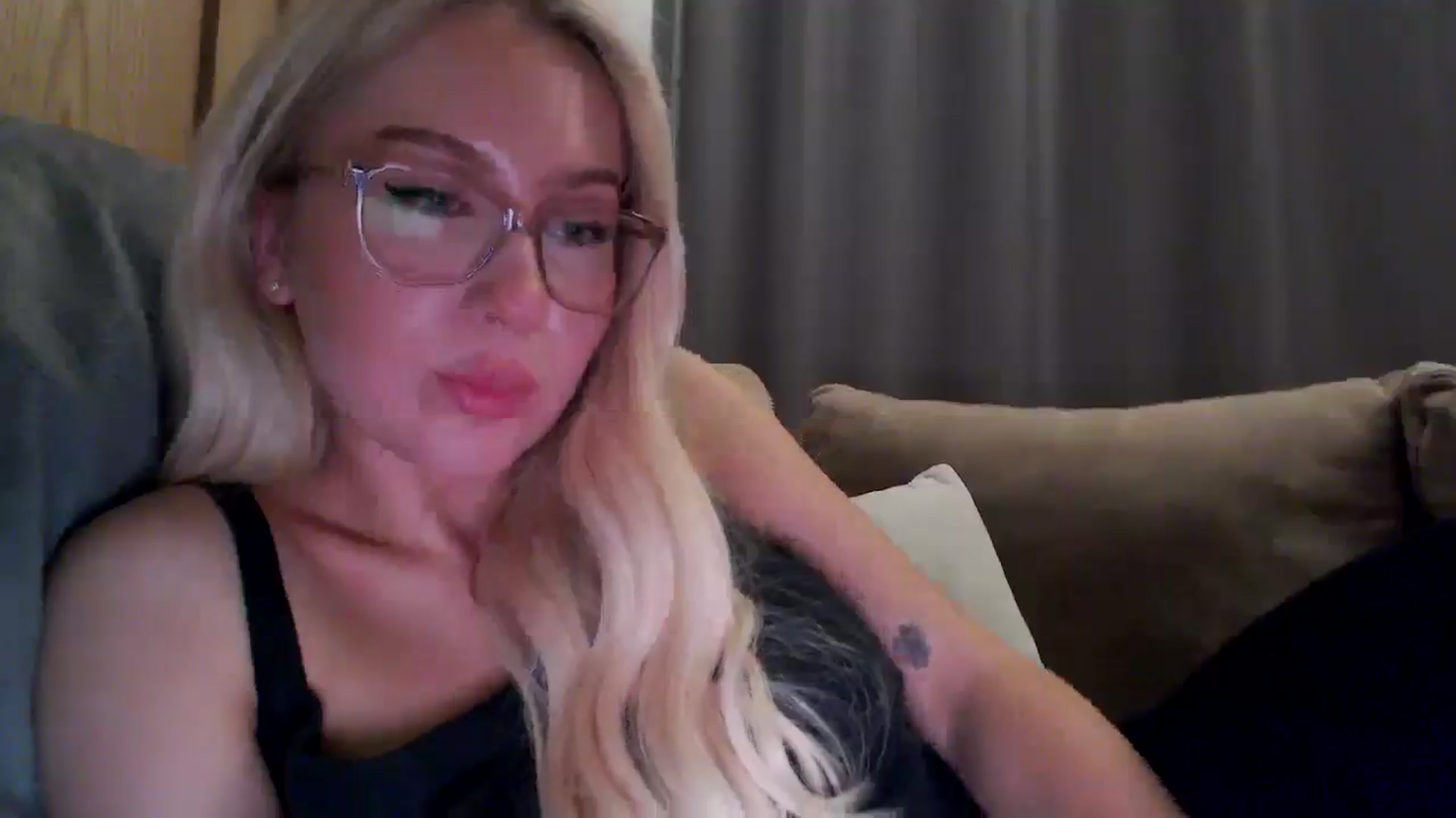 Gallery image thumbnail from British_Cutie's myfreecams stream on, 11/15/2025, 21:01 image 12 of 20