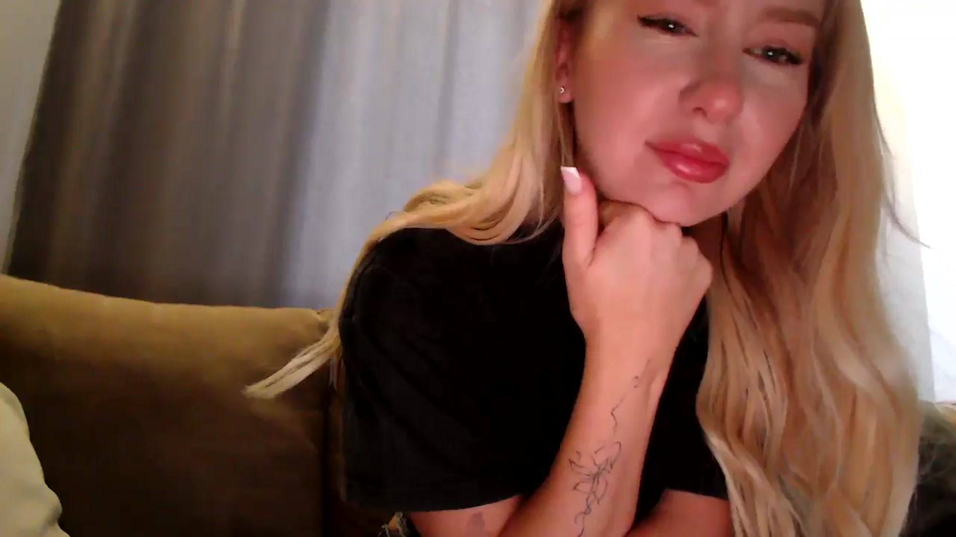 Gallery image thumbnail from British_Cutie's myfreecams stream on, 11/16/2025, 11:20 image 4 of 20