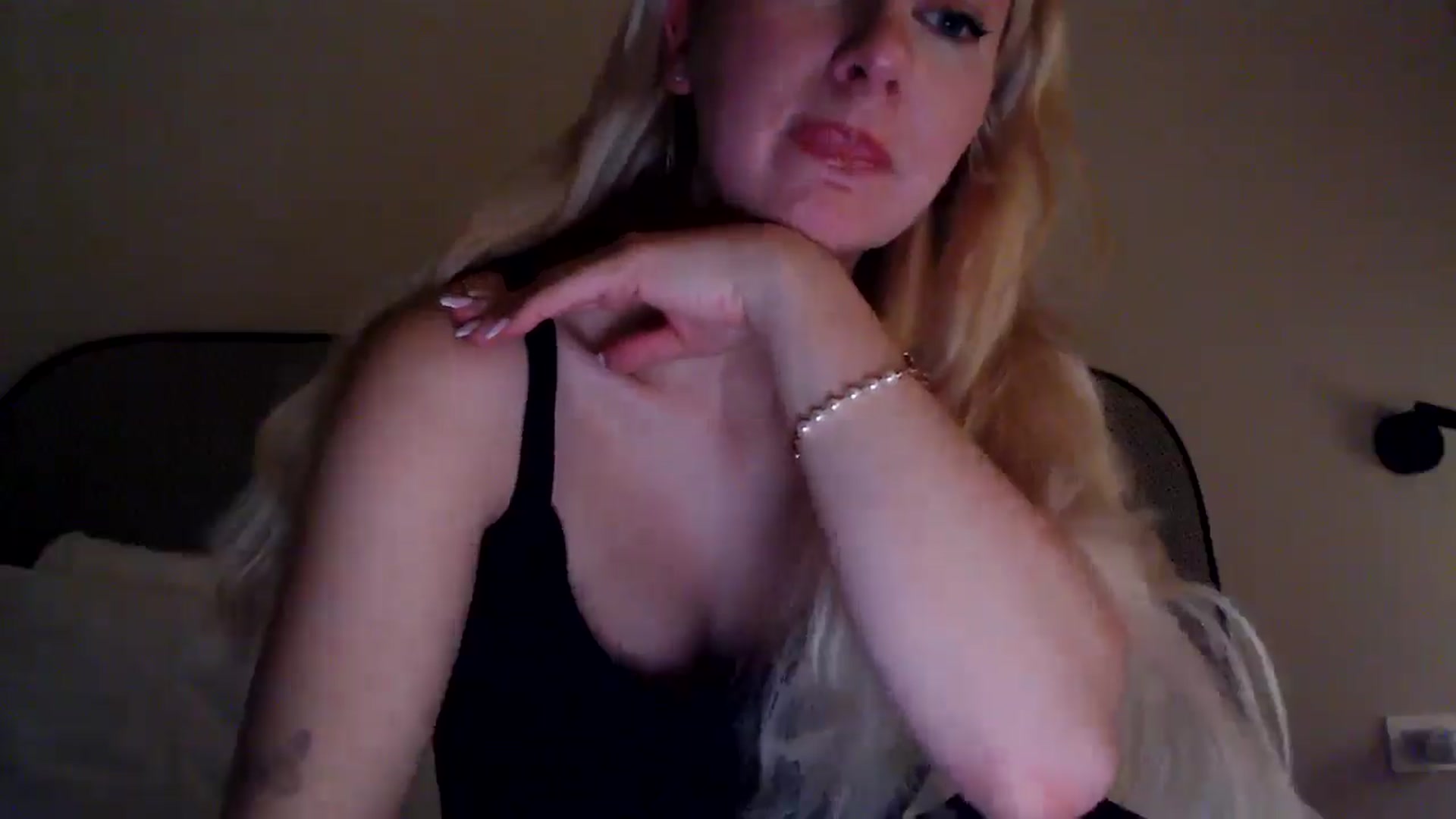 Gallery image thumbnail from British_Cutie's myfreecams stream on, 11/18/2025, 21:19 image 6 of 20