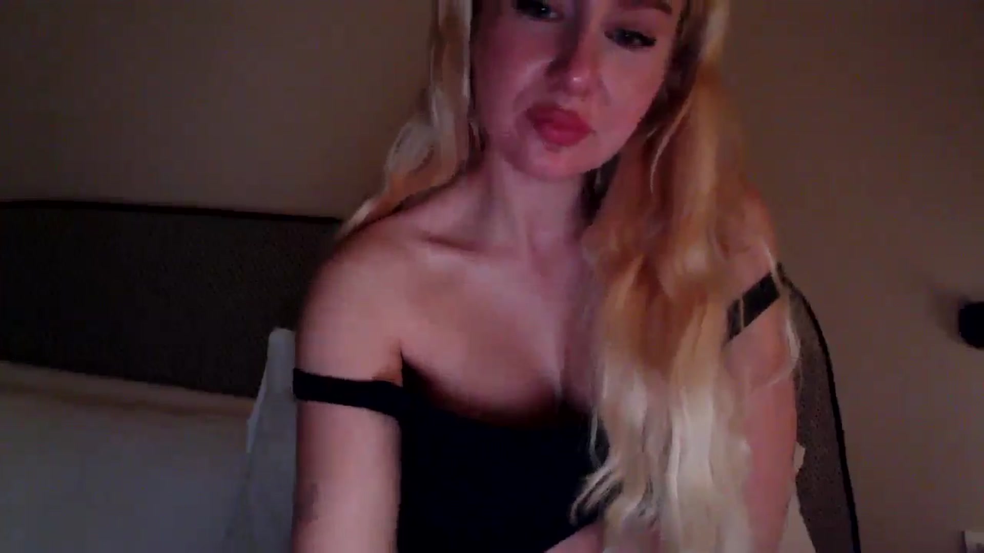 Gallery image thumbnail from British_Cutie's myfreecams stream on, 11/18/2025, 22:26 image 4 of 20