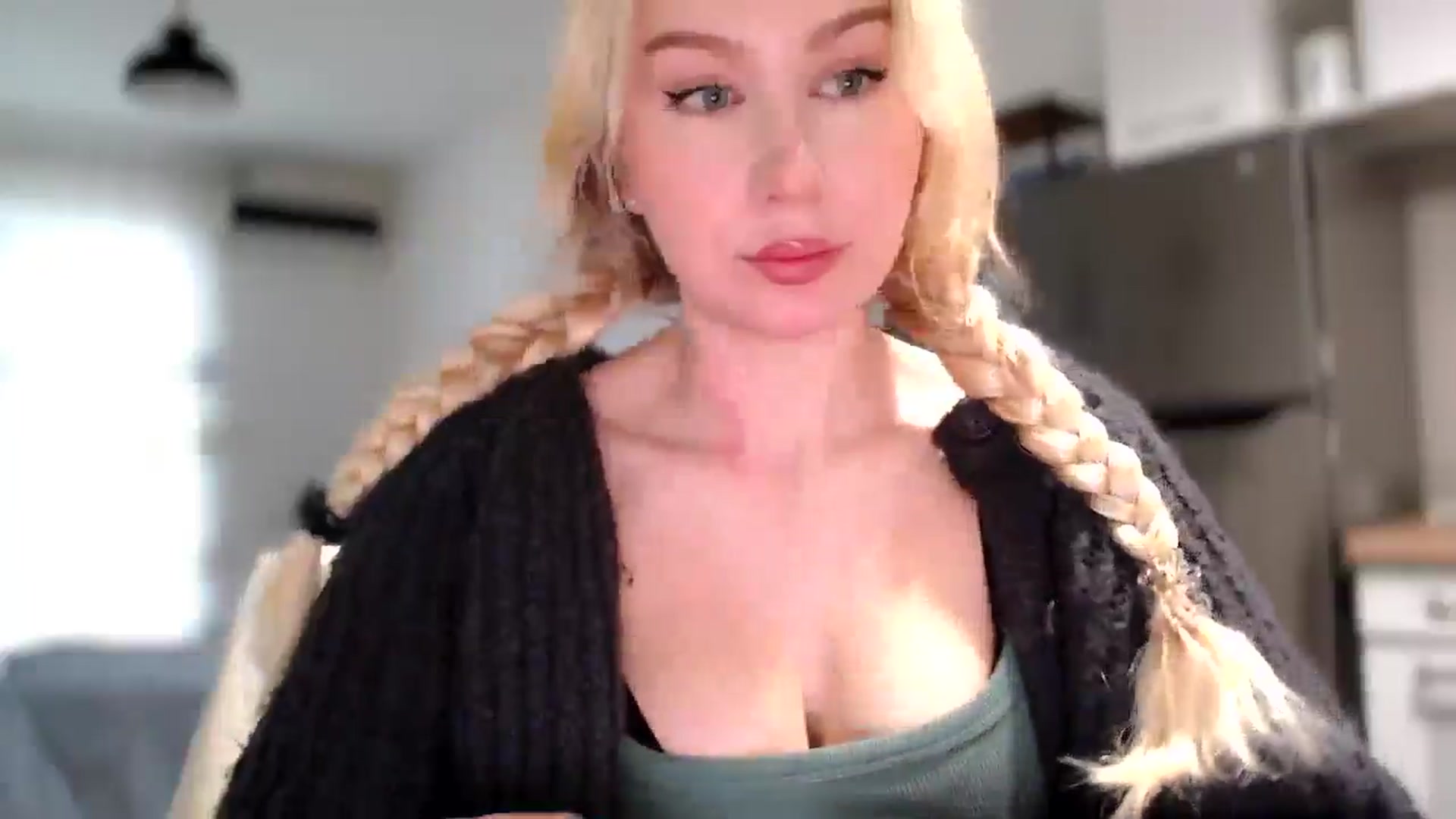 Gallery image thumbnail from British_Cutie's myfreecams stream on, 11/21/2025, 11:53 image 4 of 20