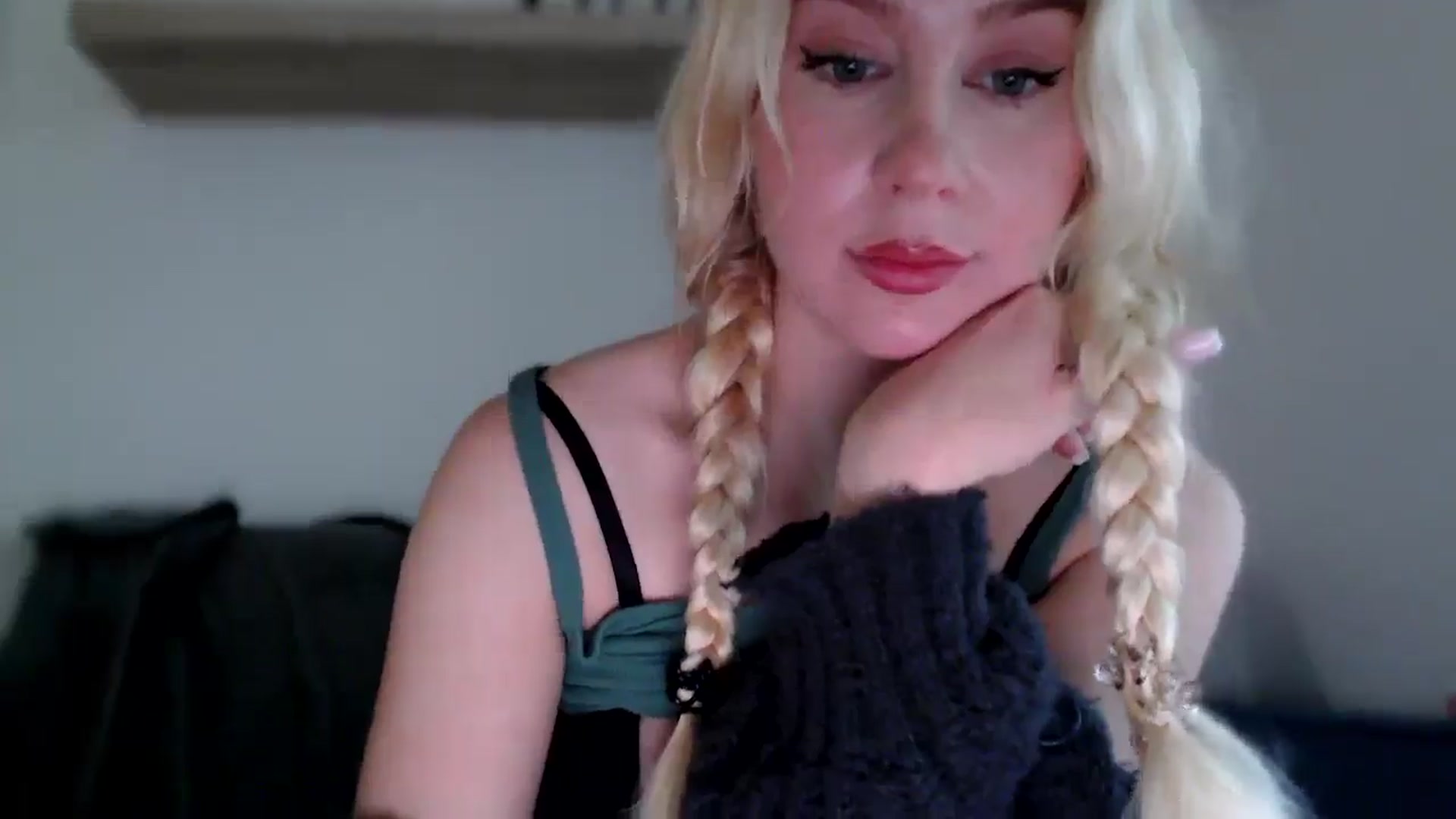 Gallery image thumbnail from British_Cutie's myfreecams stream on, 11/21/2025, 12:50 image 20 of 20