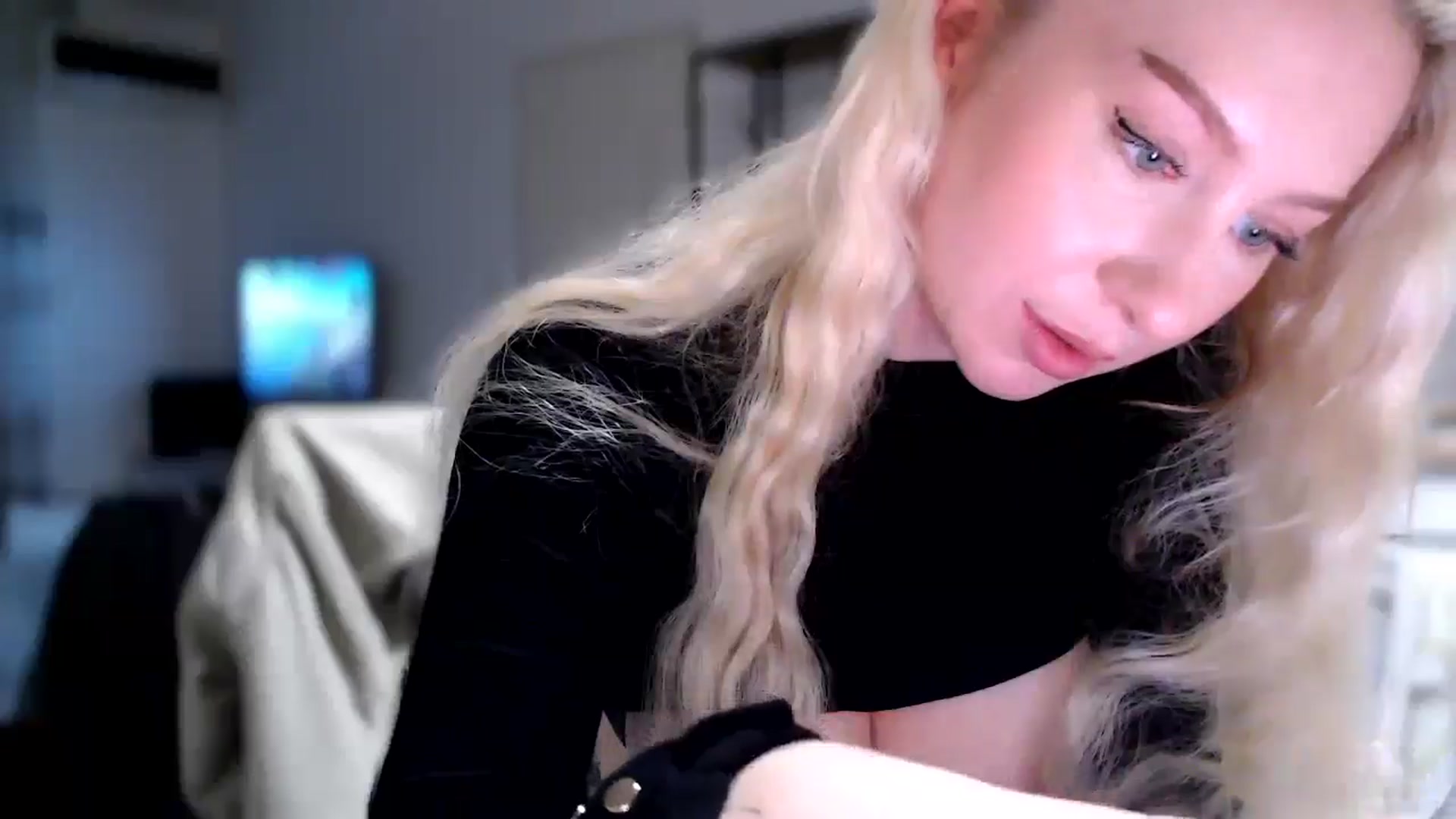 Gallery image thumbnail from British_Cutie's myfreecams stream on, 11/21/2025, 17:53 image 6 of 20