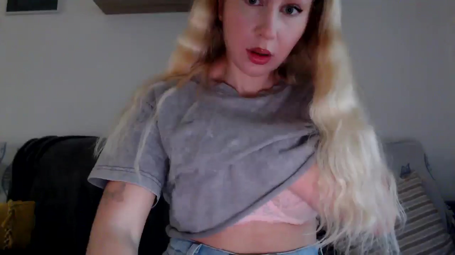 Gallery image thumbnail from British_Cutie's myfreecams stream on, 11/22/2025, 10:09 image 7 of 20