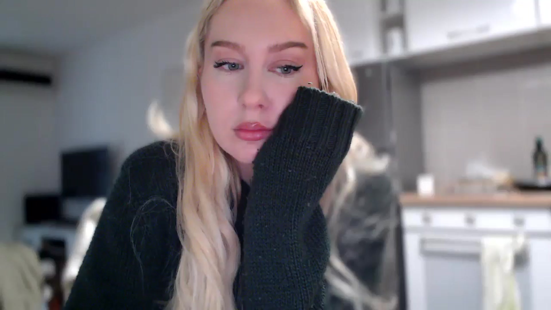 Gallery image thumbnail from British_Cutie's myfreecams stream on, 11/24/2025, 14:03 image 4 of 20