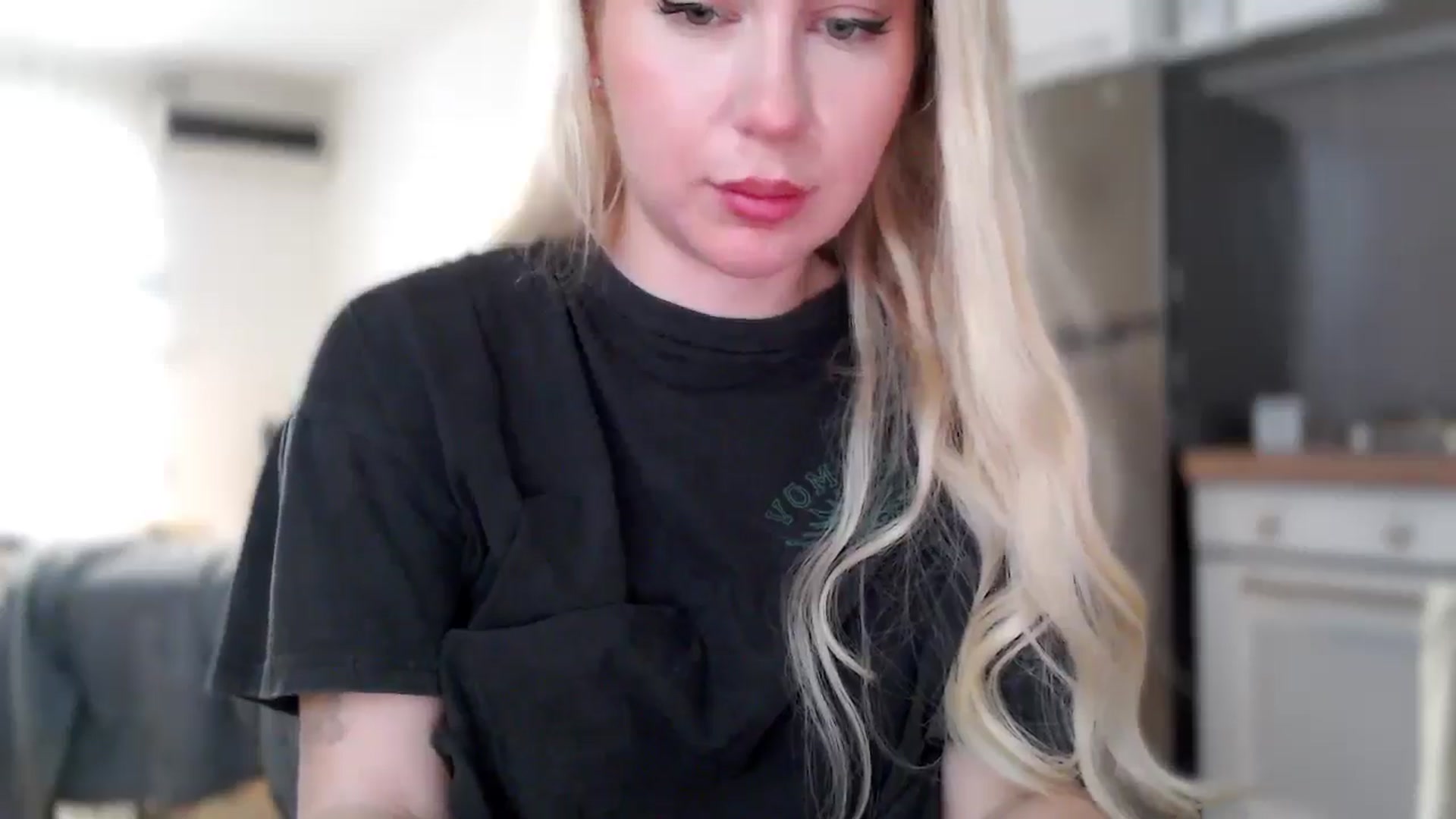 Gallery image thumbnail from British_Cutie's myfreecams stream on, 11/25/2025, 11:18 image 19 of 20
