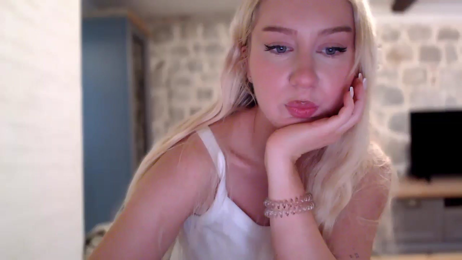Gallery image thumbnail from British_Cutie's myfreecams stream on, 11/28/2025, 11:50 image 16 of 20