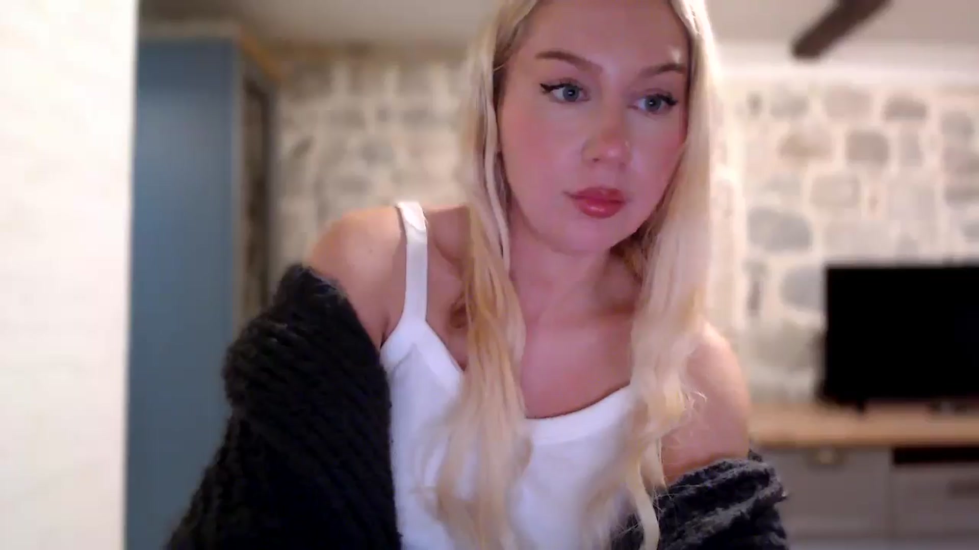 Gallery image thumbnail from British_Cutie's myfreecams stream on, 11/28/2025, 16:36 image 12 of 20