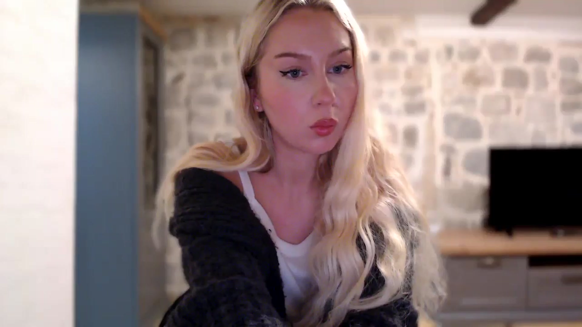 Gallery image thumbnail from British_Cutie's myfreecams stream on, 11/28/2025, 16:36 image 4 of 20
