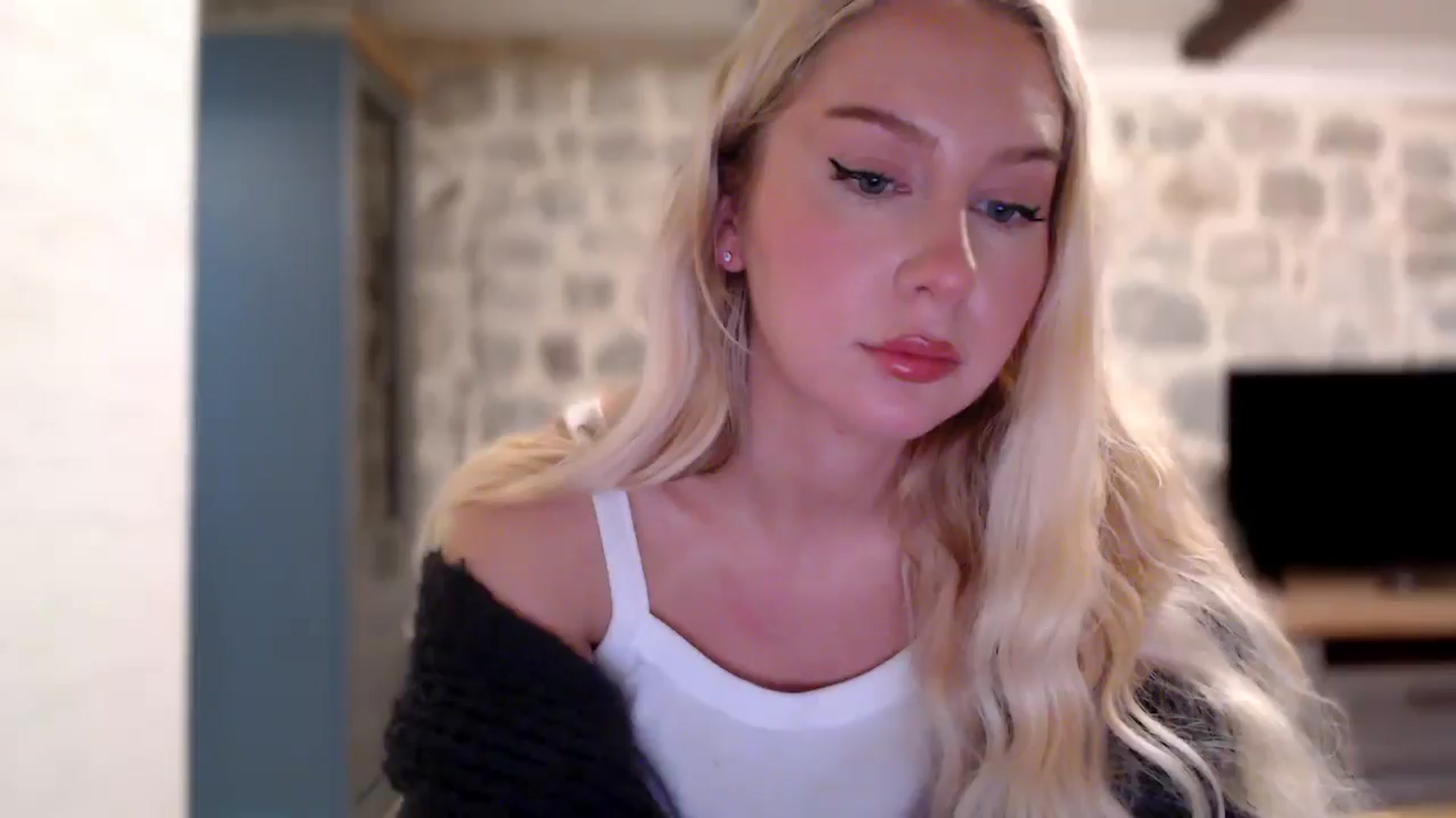 Gallery image thumbnail from British_Cutie's myfreecams stream on, 11/28/2025, 16:36 image 3 of 20