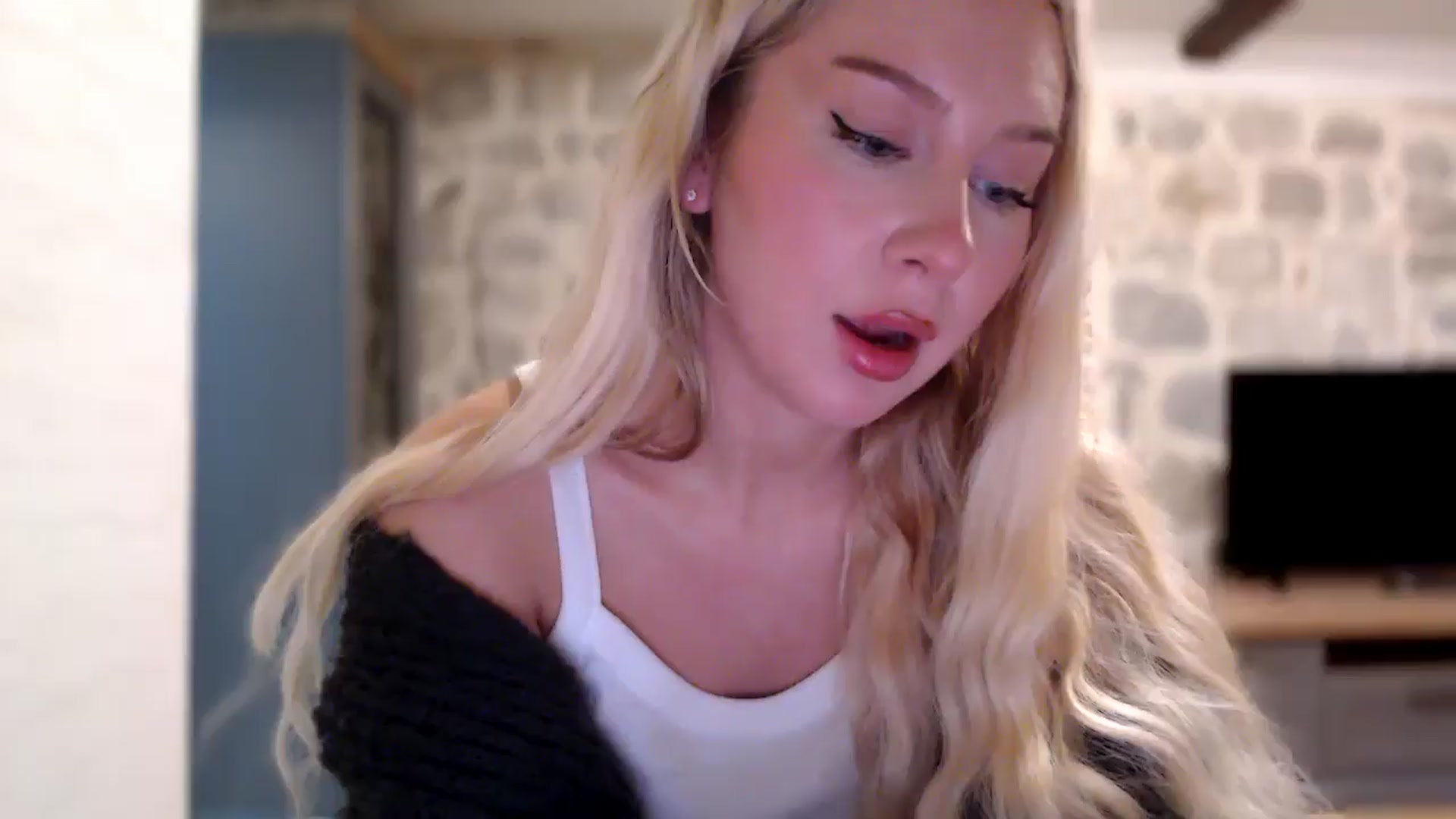 Gallery image thumbnail from British_Cutie's myfreecams stream on, 11/28/2025, 16:36 image 7 of 20