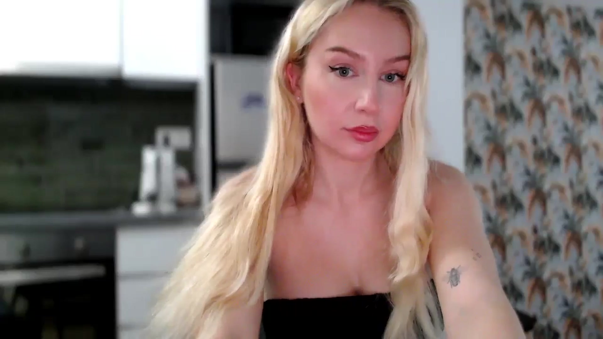 Gallery image thumbnail from British_Cutie's myfreecams stream on, 12/03/2025, 10:56 image 3 of 20