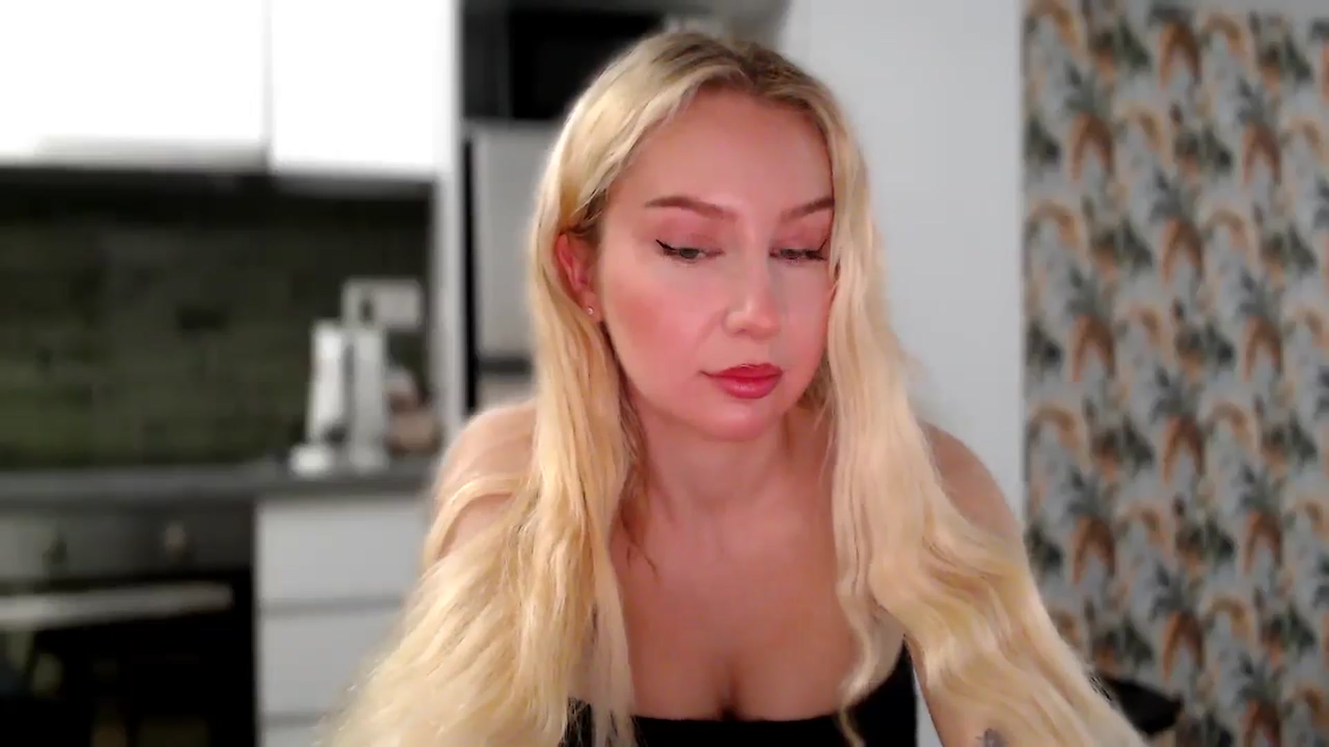 Gallery image thumbnail from British_Cutie's myfreecams stream on, 12/03/2025, 10:56 image 4 of 20