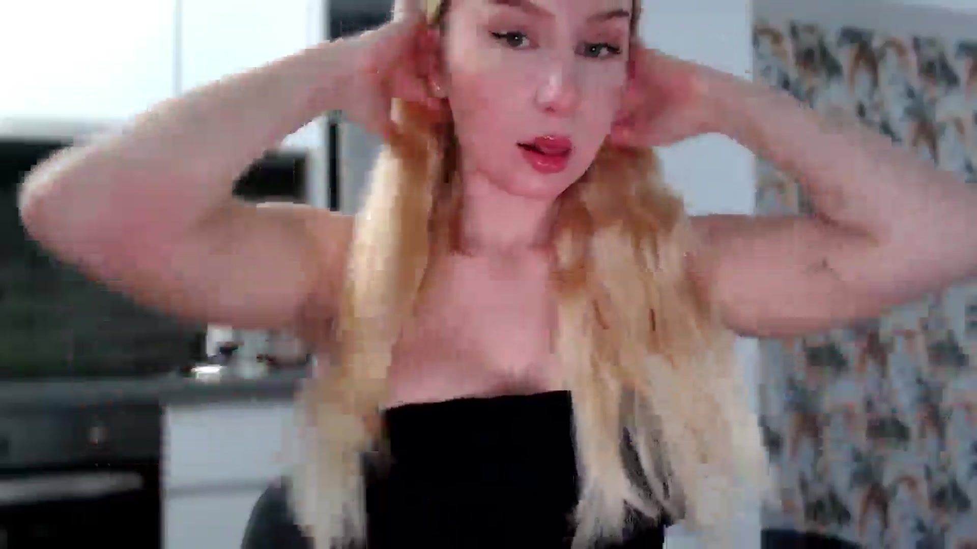 Gallery image thumbnail from British_Cutie's myfreecams stream on, 12/03/2025, 10:56 image 18 of 20