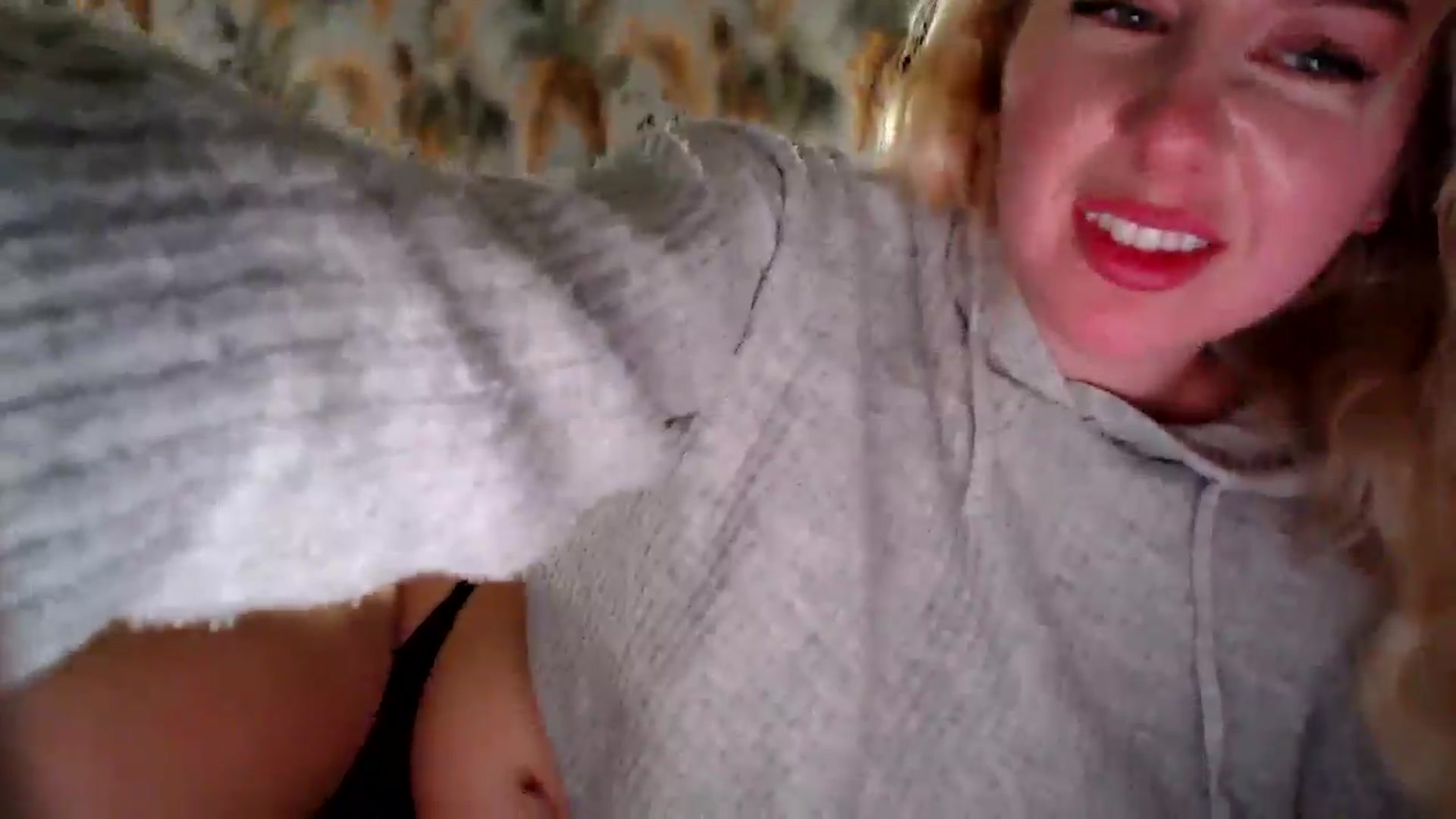 Gallery image thumbnail from British_Cutie's myfreecams stream on, 12/03/2025, 19:14 image 10 of 20
