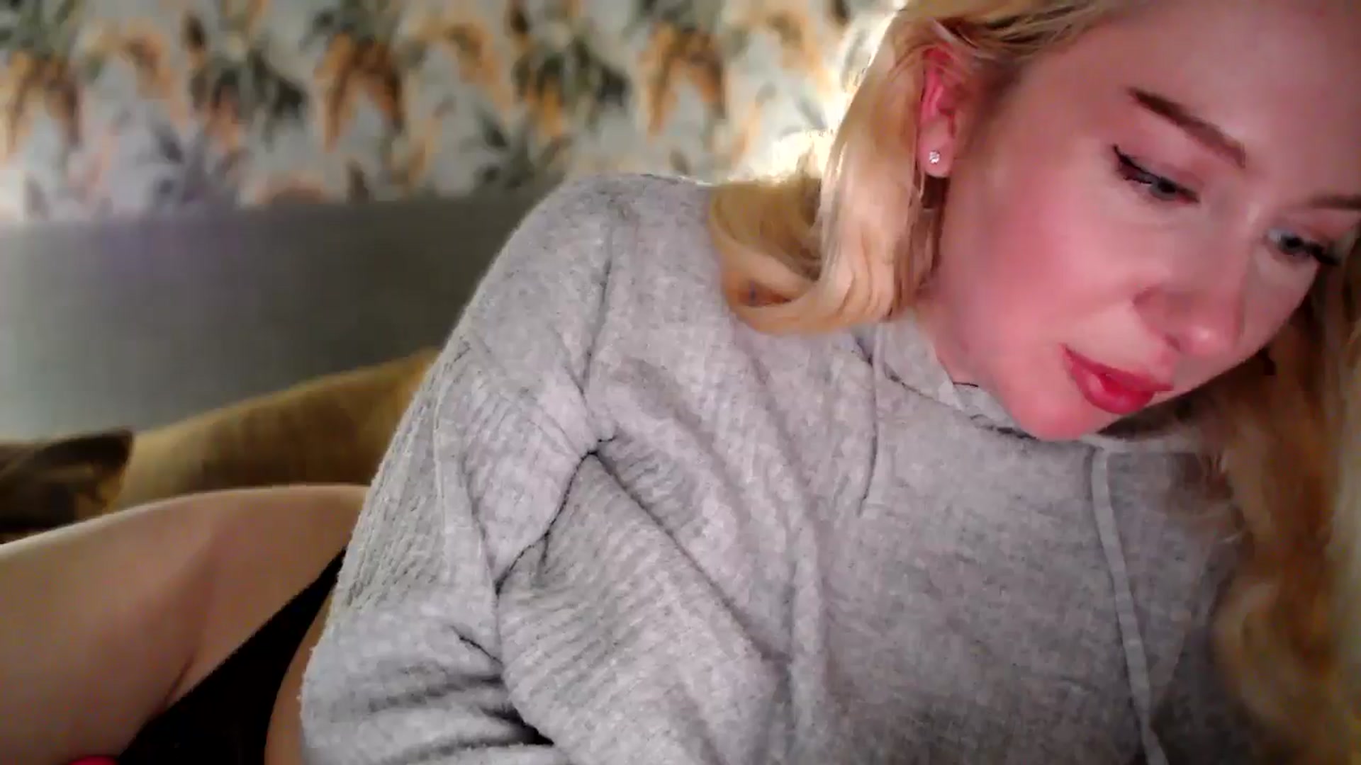 Gallery image thumbnail from British_Cutie's myfreecams stream on, 12/03/2025, 19:14 image 16 of 20