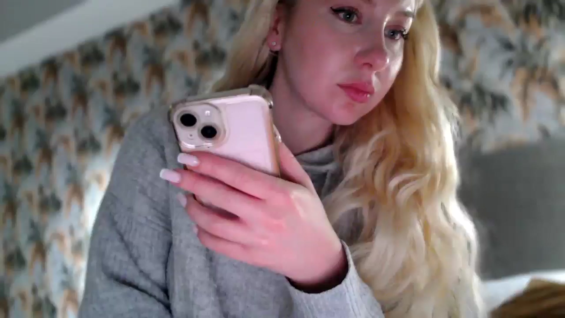 Gallery image thumbnail from British_Cutie's myfreecams stream on, 12/03/2025, 22:18 image 7 of 20
