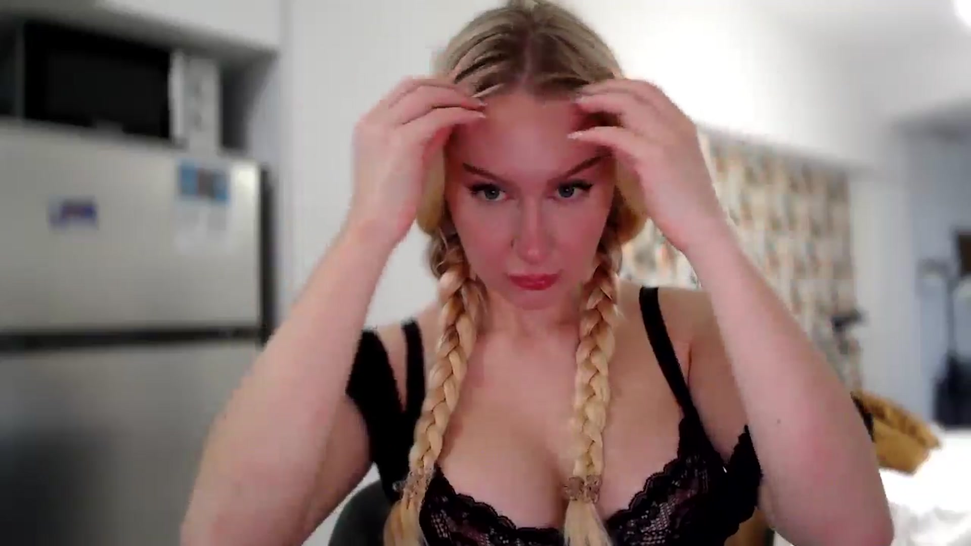 Gallery image thumbnail from British_Cutie's myfreecams stream on, 12/04/2025, 12:56 image 18 of 20