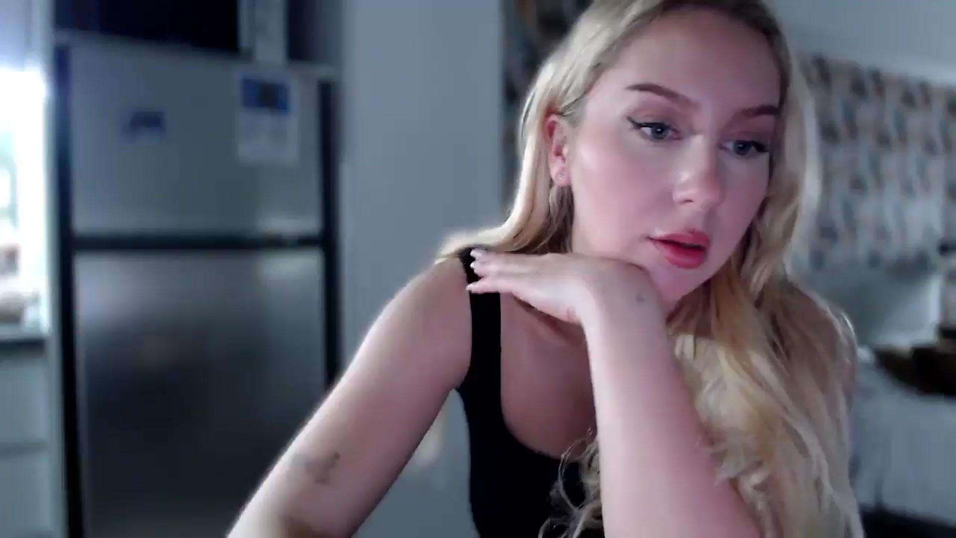 Gallery image thumbnail from British_Cutie's myfreecams stream on, 12/04/2025, 15:26 image 4 of 20