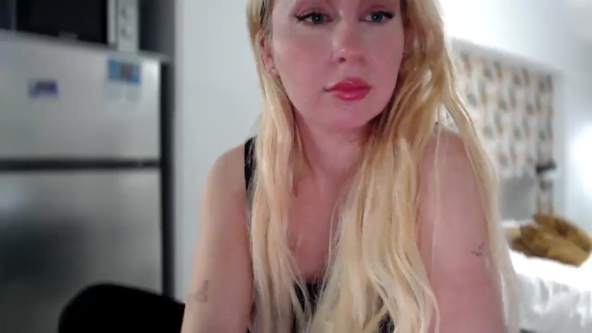 Gallery image thumbnail from British_Cutie's myfreecams stream on, 12/04/2025, 16:21 image 7 of 20