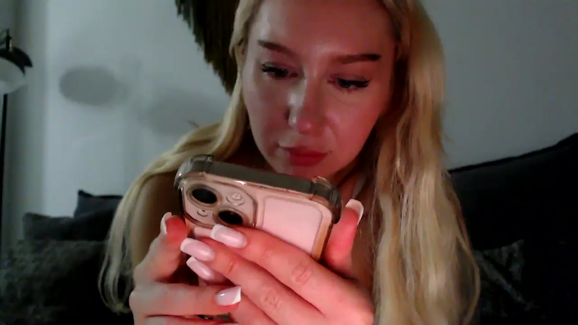 Gallery image thumbnail from British_Cutie's myfreecams stream on, 12/05/2025, 19:48 image 11 of 20