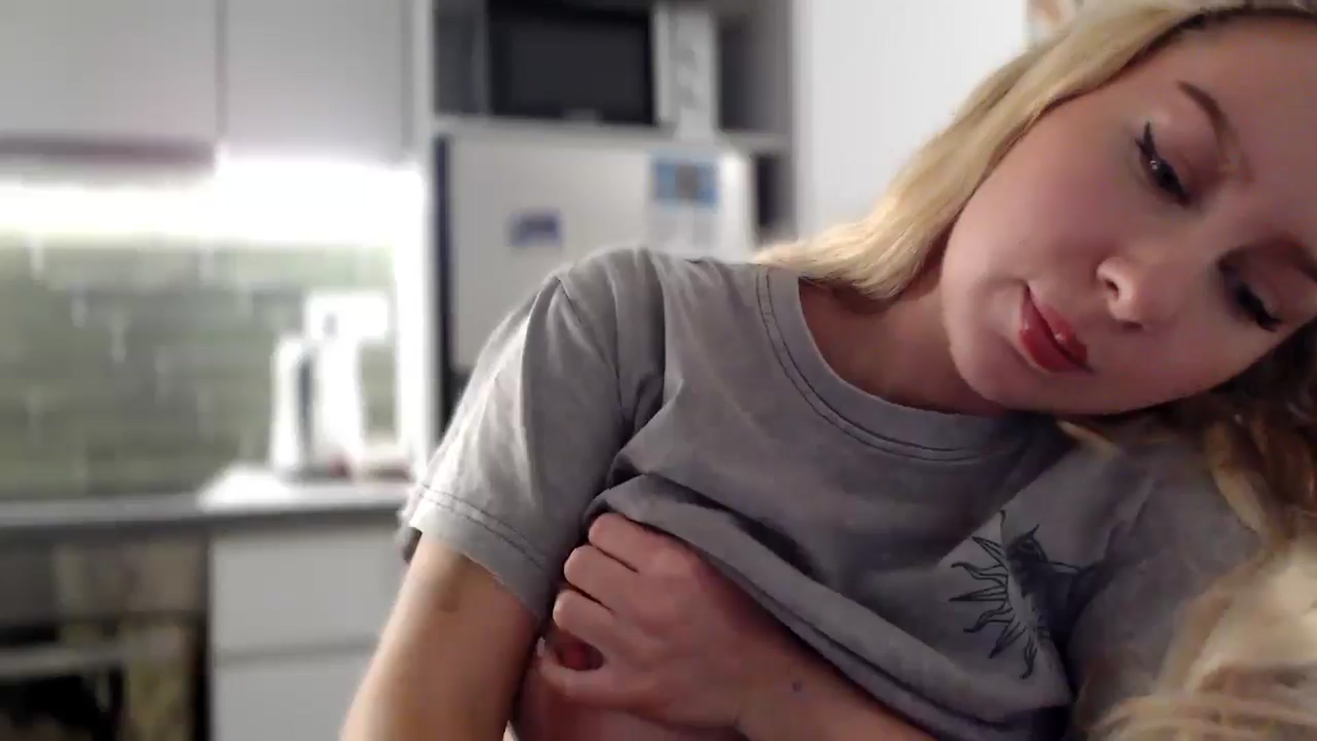 Gallery image thumbnail from British_Cutie's myfreecams stream on, 12/06/2025, 16:17 image 3 of 20
