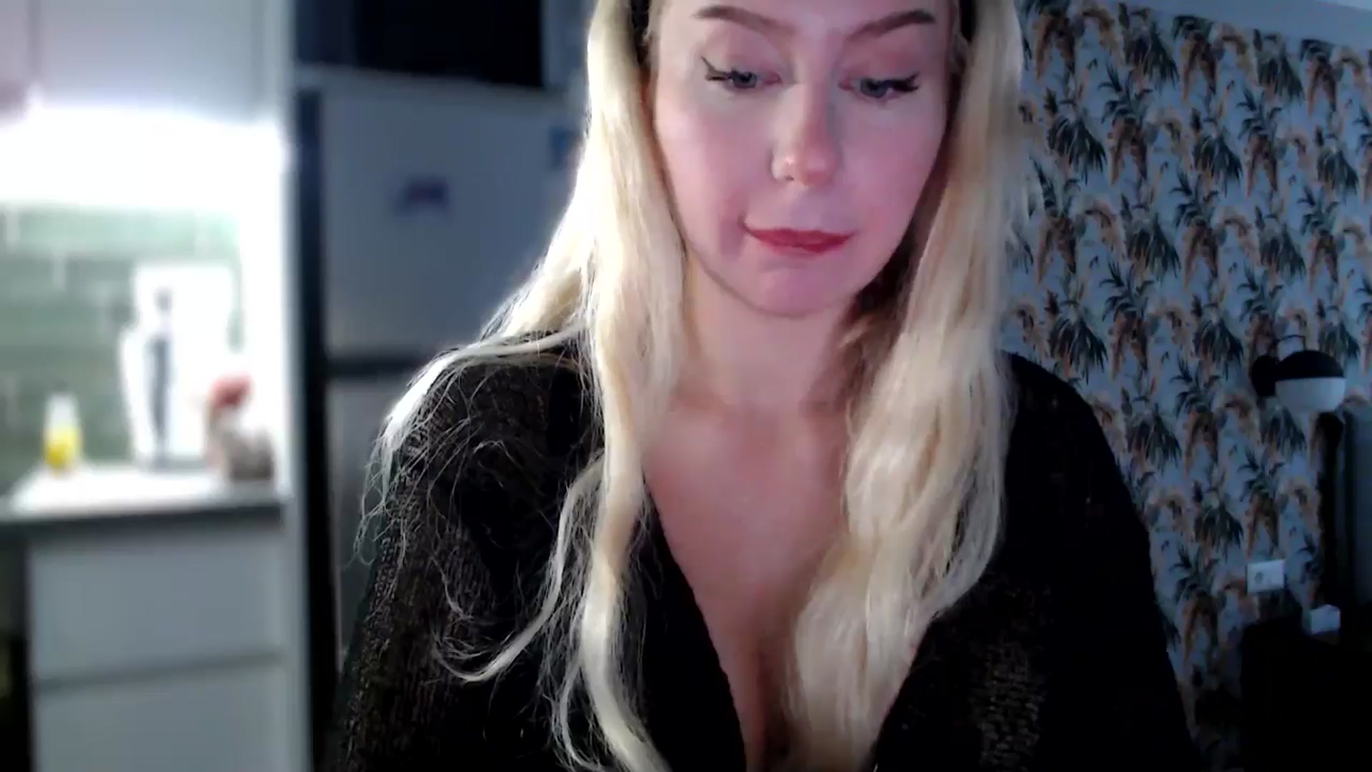 Gallery image thumbnail from British_Cutie's myfreecams stream on, 12/08/2025, 07:43 image 10 of 20