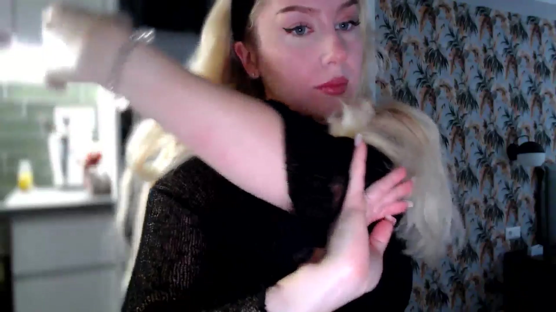 Gallery image thumbnail from British_Cutie's myfreecams stream on, 12/08/2025, 07:43 image 15 of 20