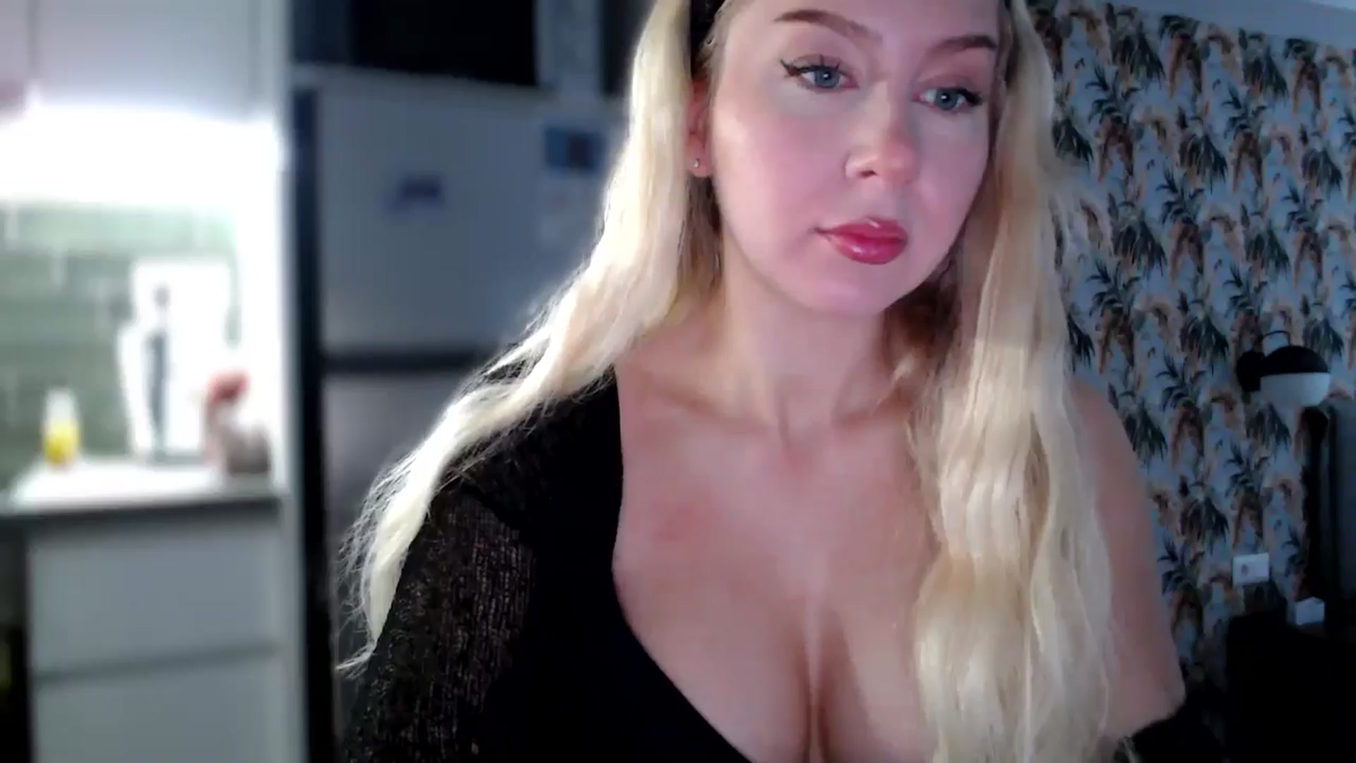 Gallery image thumbnail from British_Cutie's myfreecams stream on, 12/08/2025, 07:43 image 8 of 20