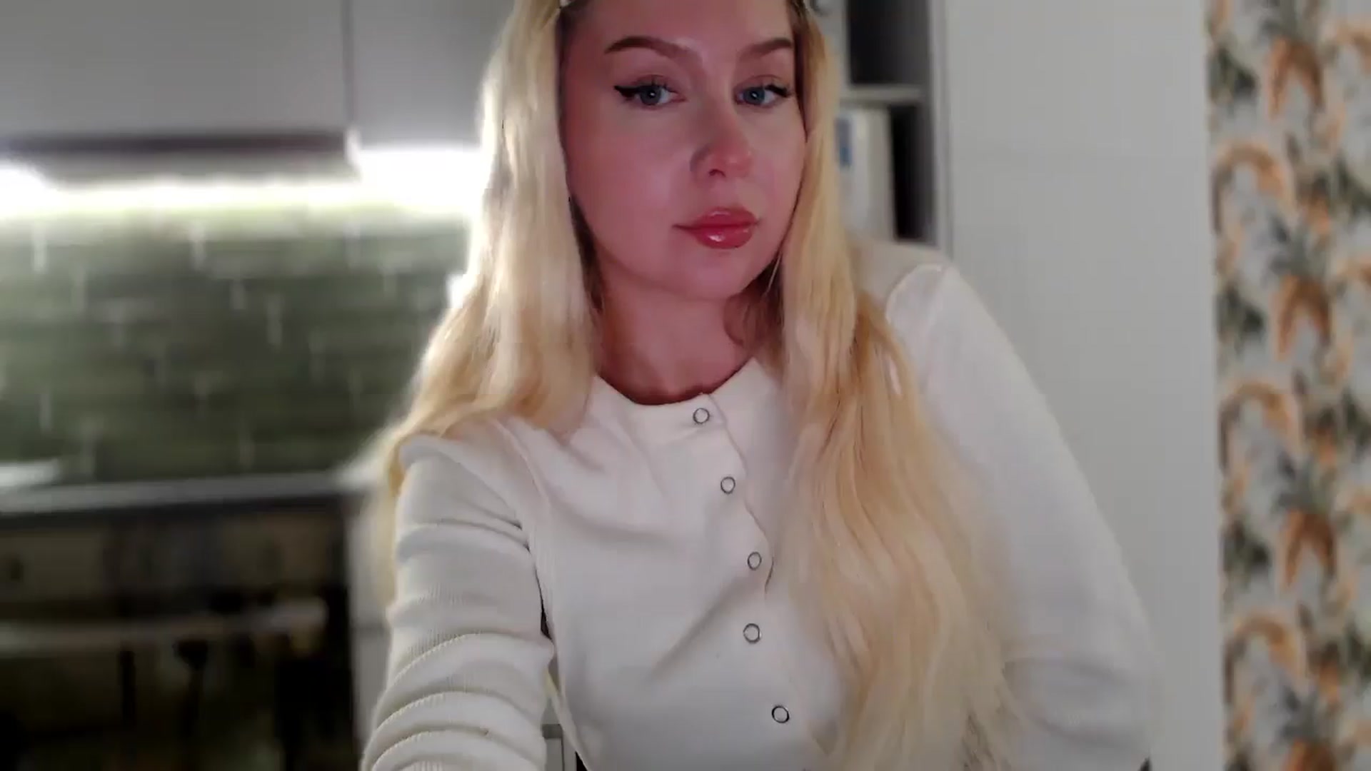 Gallery image thumbnail from British_Cutie's myfreecams stream on, 12/08/2025, 16:55 image 17 of 20
