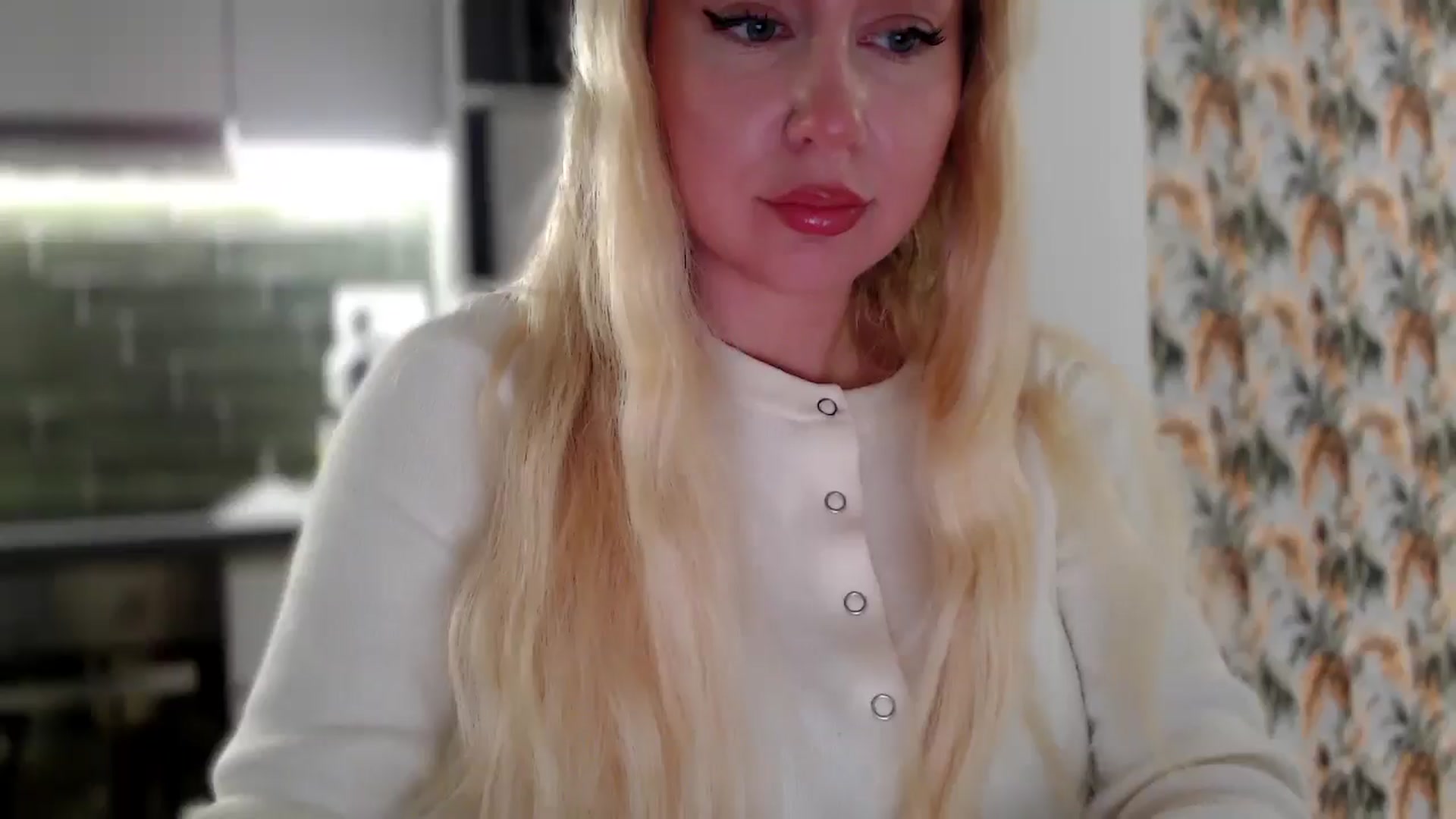 Gallery image thumbnail from British_Cutie's myfreecams stream on, 12/08/2025, 16:55 image 1 of 20