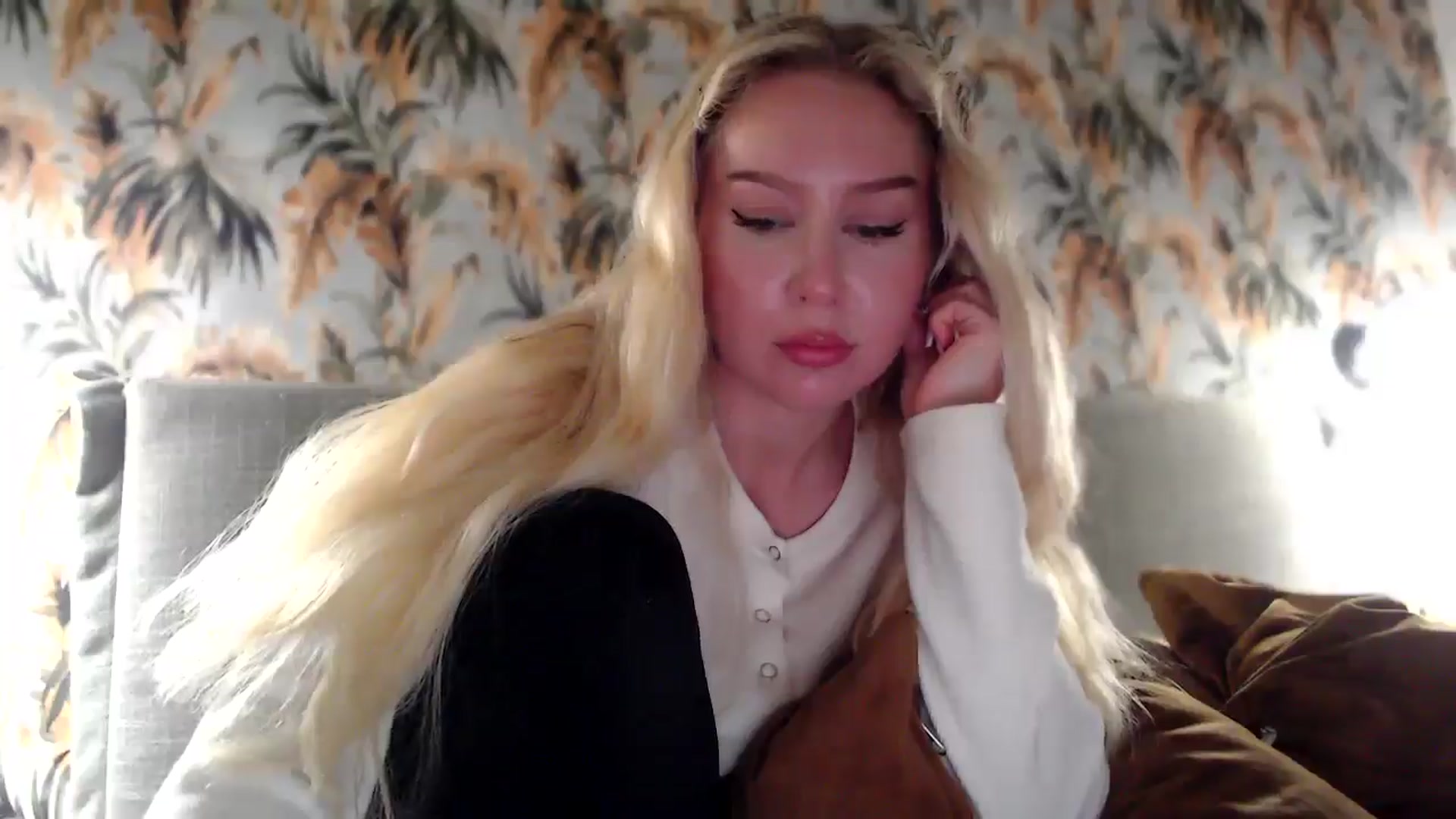 Gallery image thumbnail from British_Cutie's myfreecams stream on, 12/08/2025, 18:08 image 16 of 20