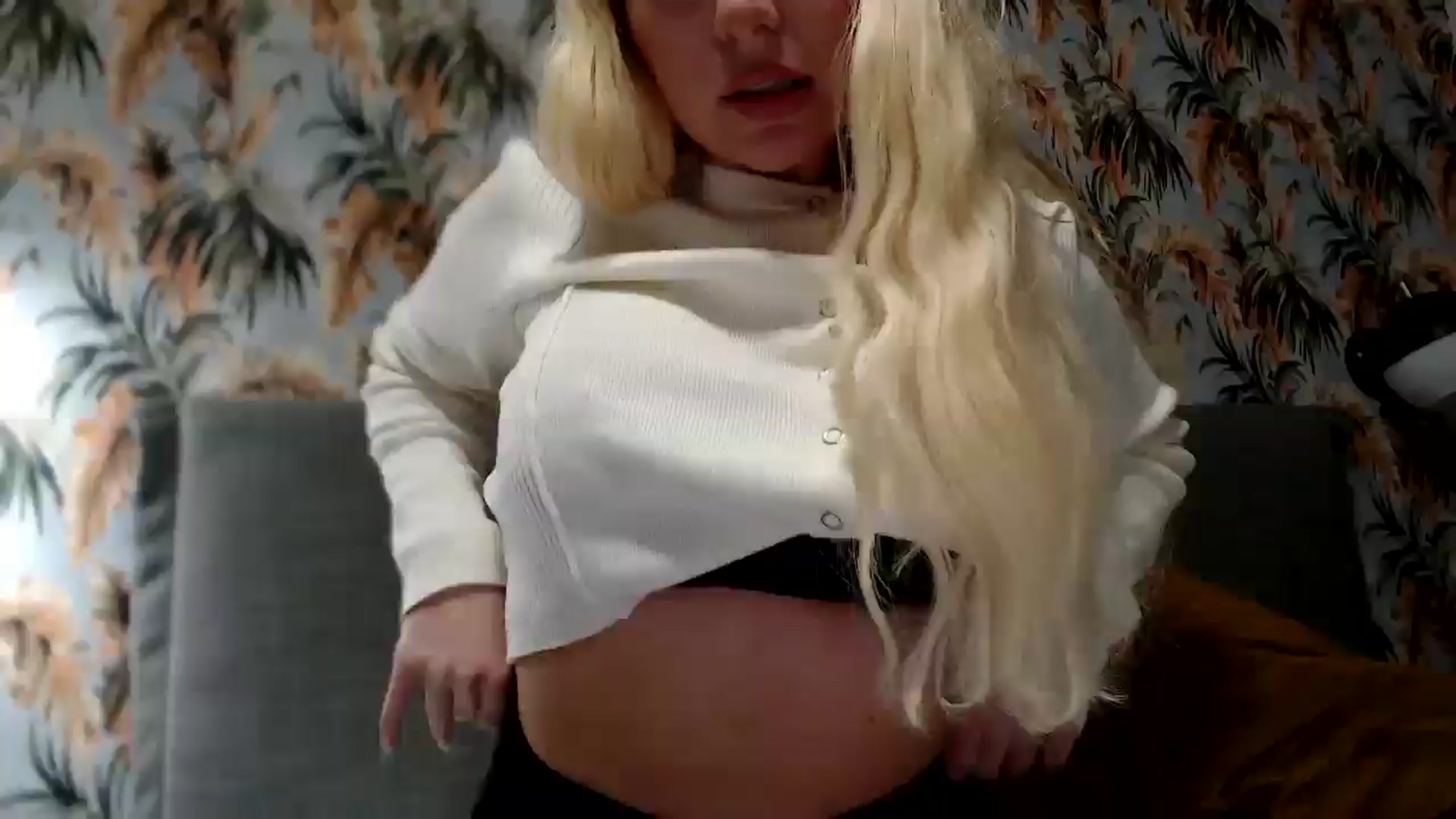 Gallery image thumbnail from British_Cutie's myfreecams stream on, 12/08/2025, 18:08 image 7 of 20